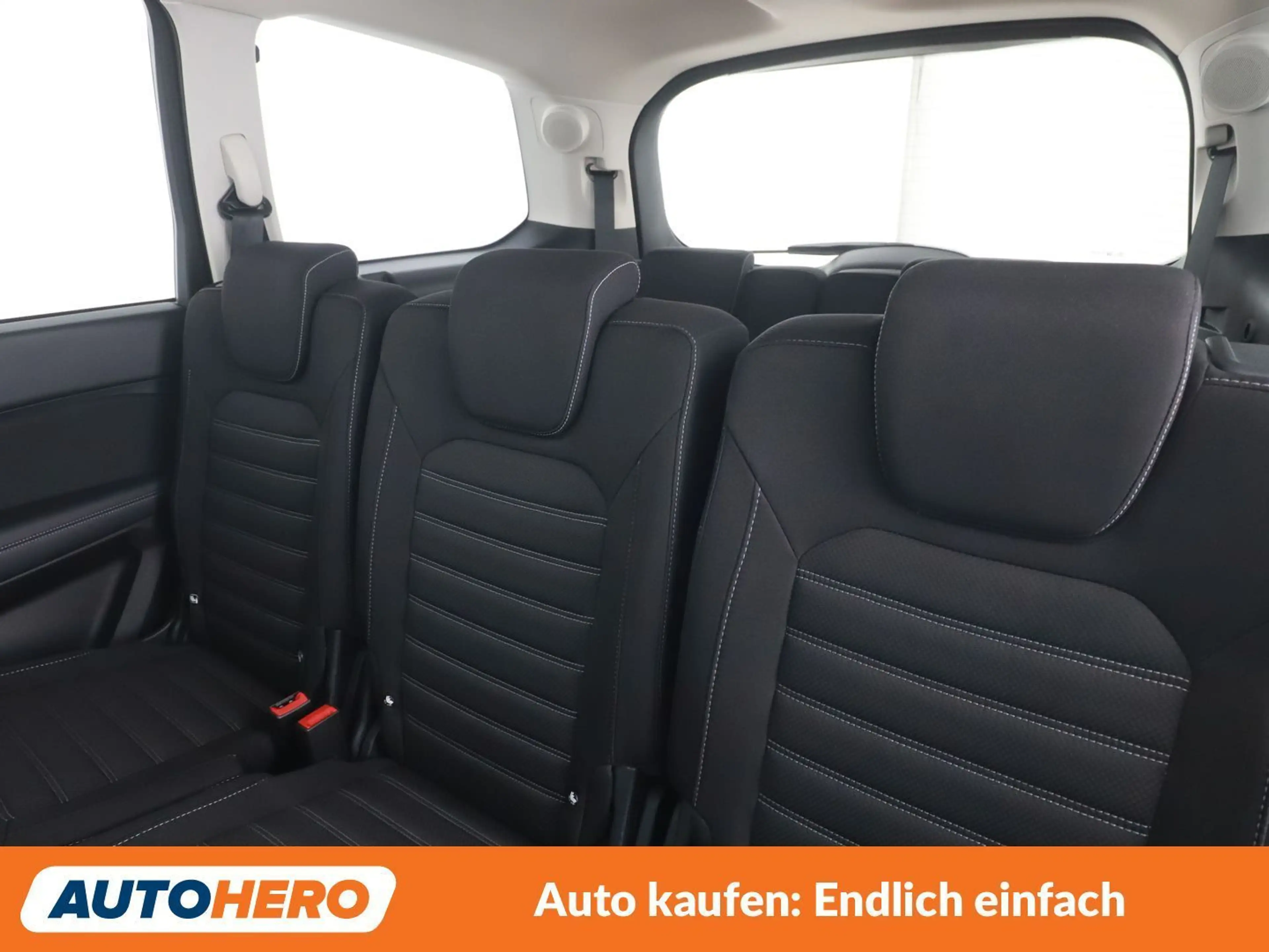 Ford Galaxy 2.0 TDCi EcoBlue Titanium — photo 14