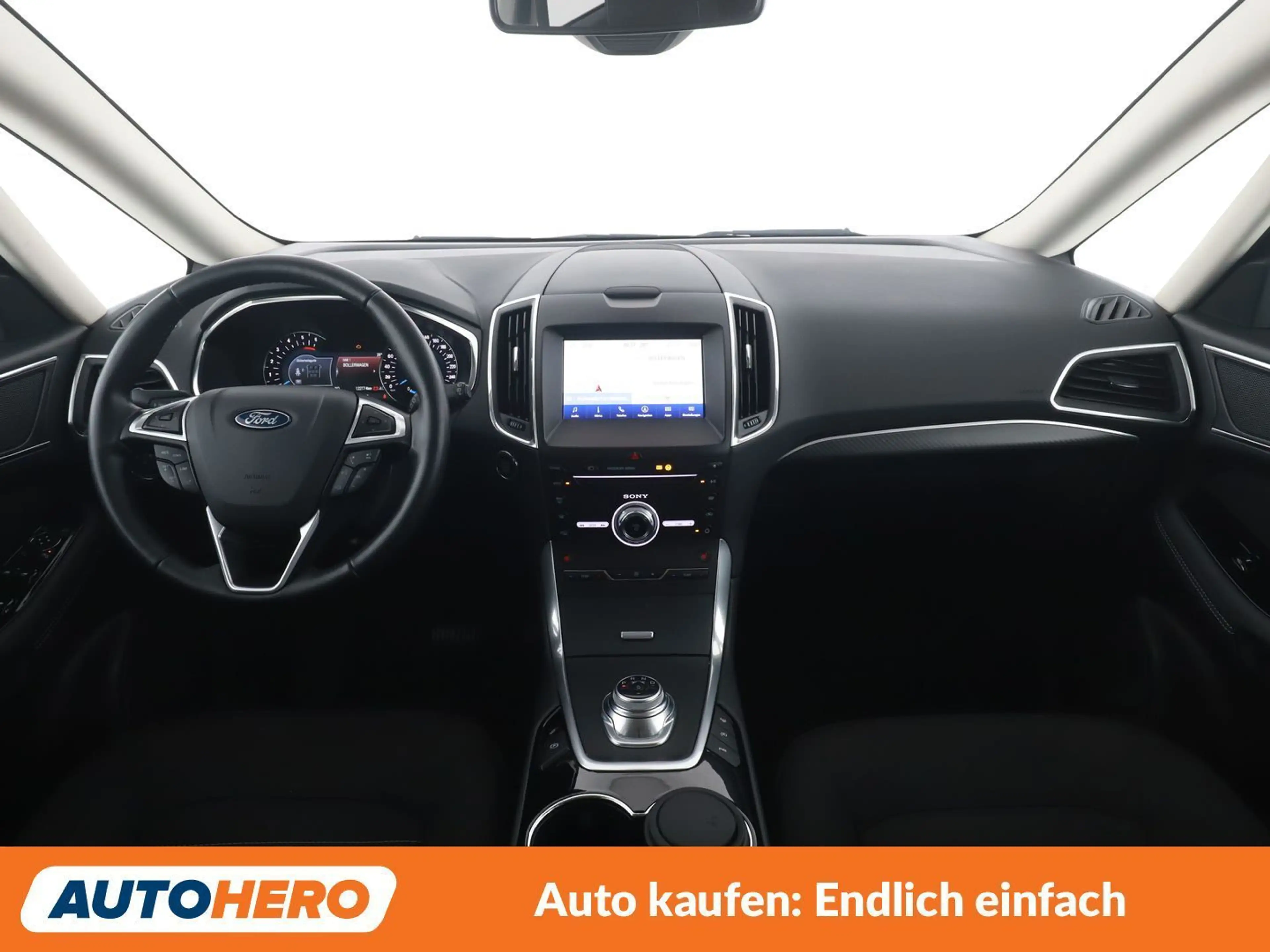 Ford Galaxy 2.0 TDCi EcoBlue Titanium — photo 12