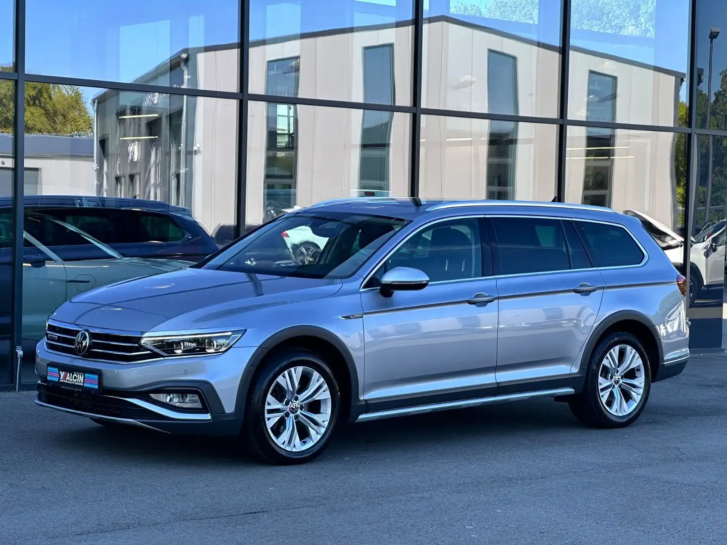 Volkswagen Passat Alltrack 2.0 TDI SCR DSG 4MOTION Alltrack Silber - 2