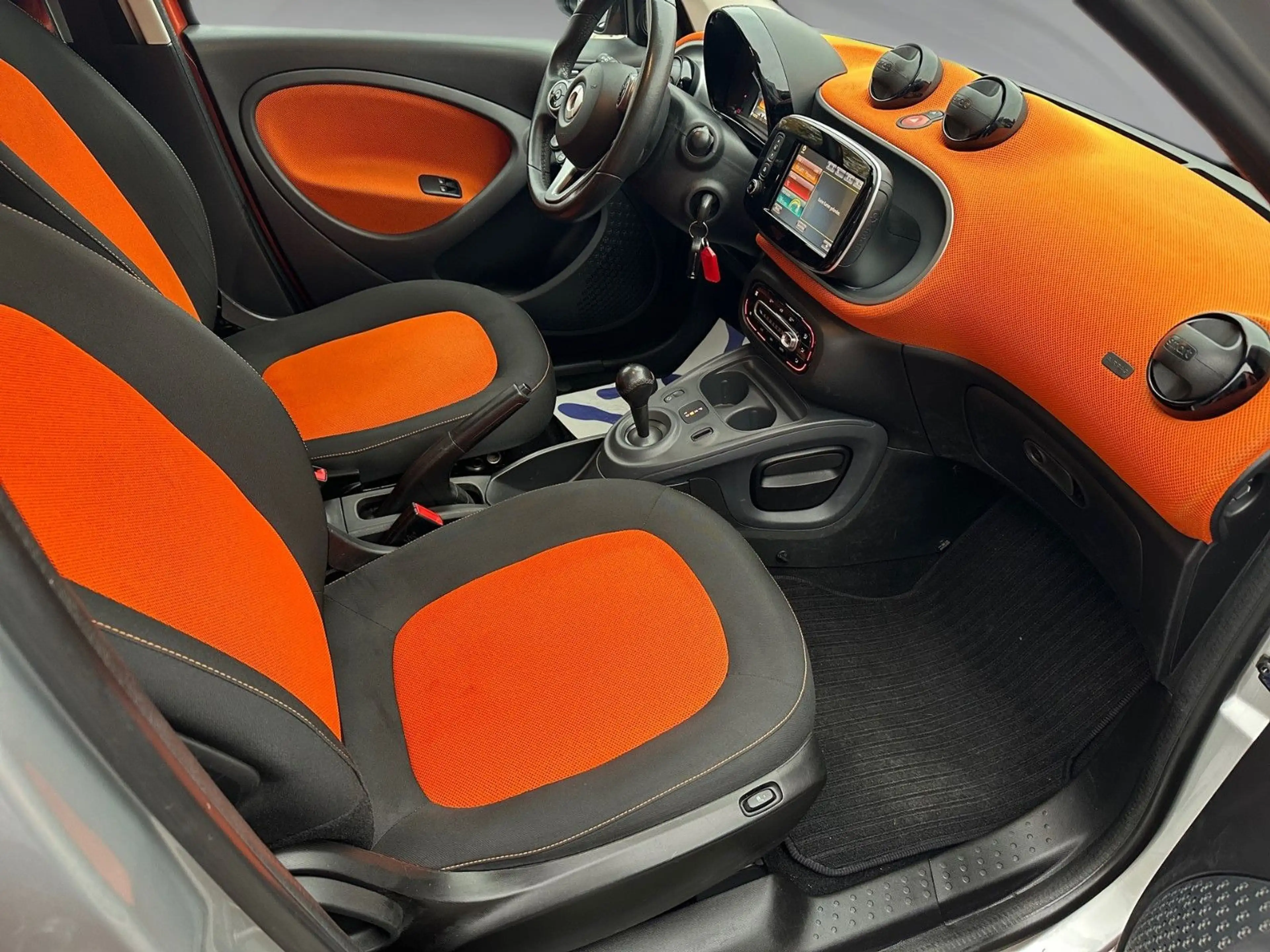 smart forFour forfour Passion 52 kW — photo 4