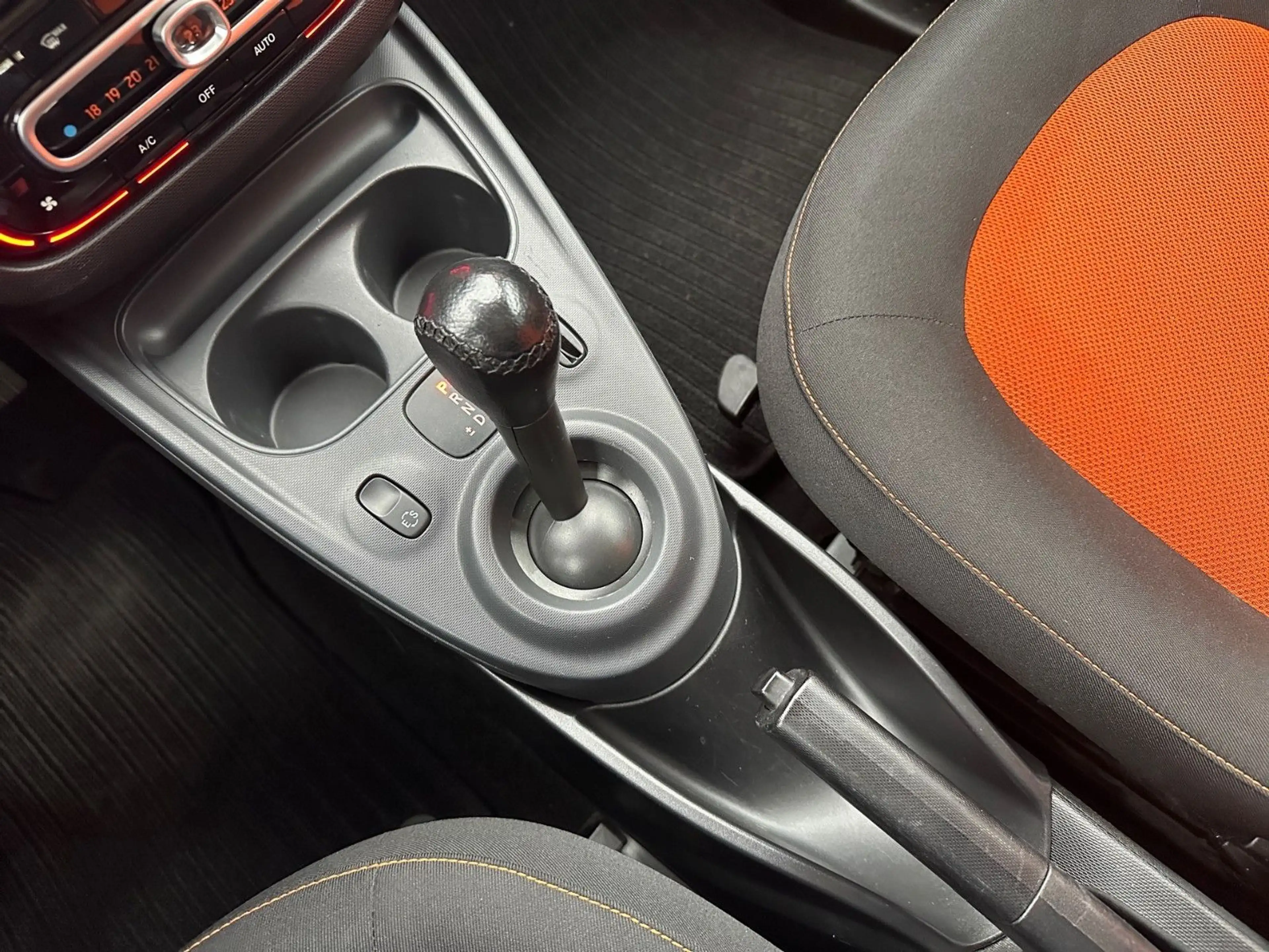 smart forFour forfour Passion 52 kW — photo 15