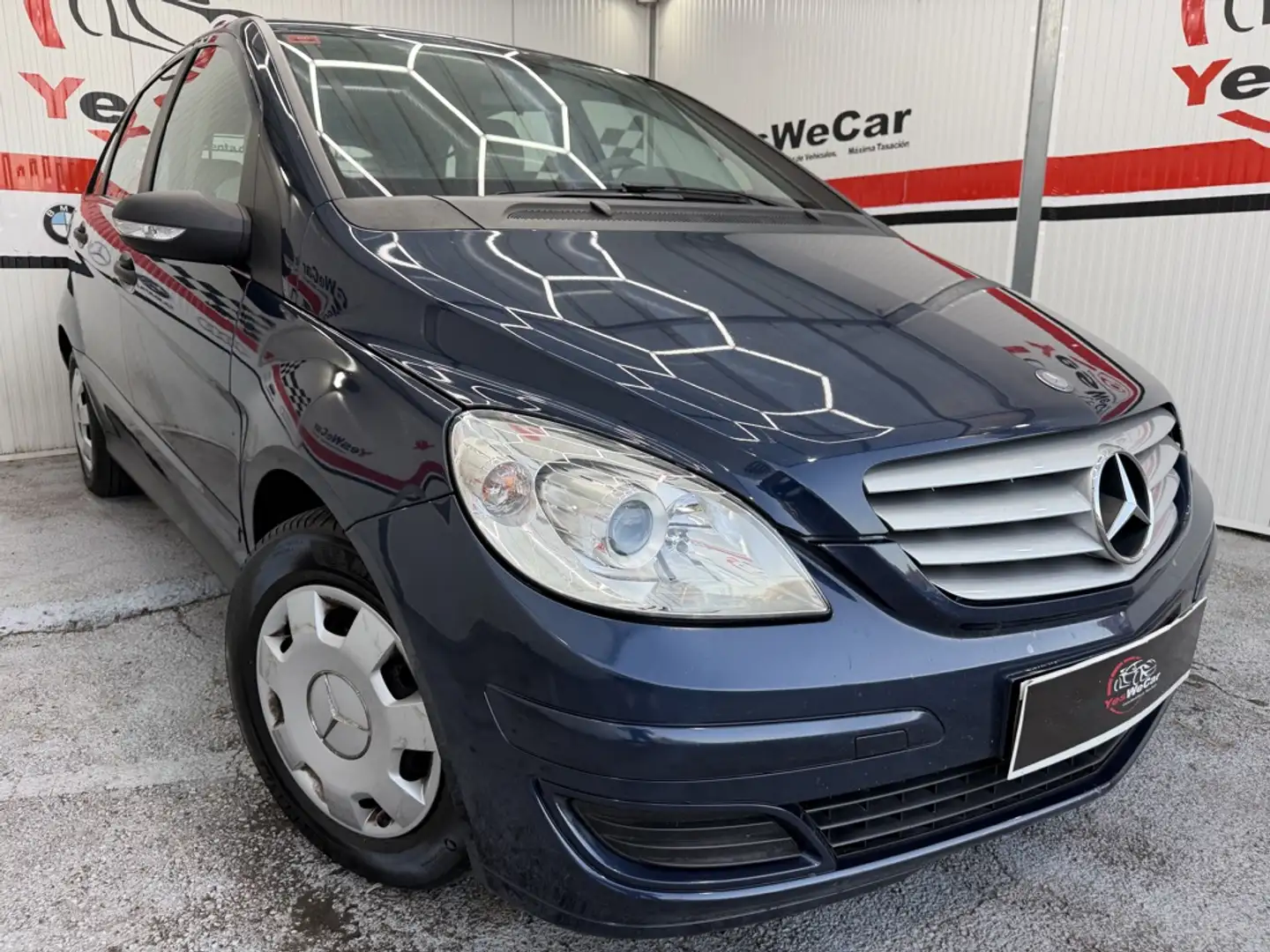Mercedes-Benz B 150 Azul - 1
