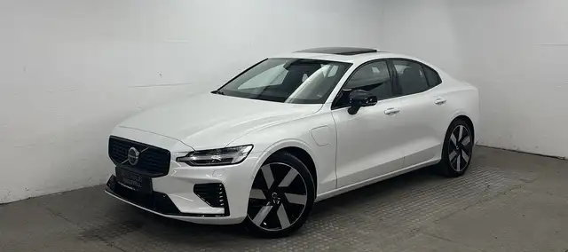 Volvo S60 T8 AWD PLUS DARK RECH PANO+360+MEMO+STANDHZG