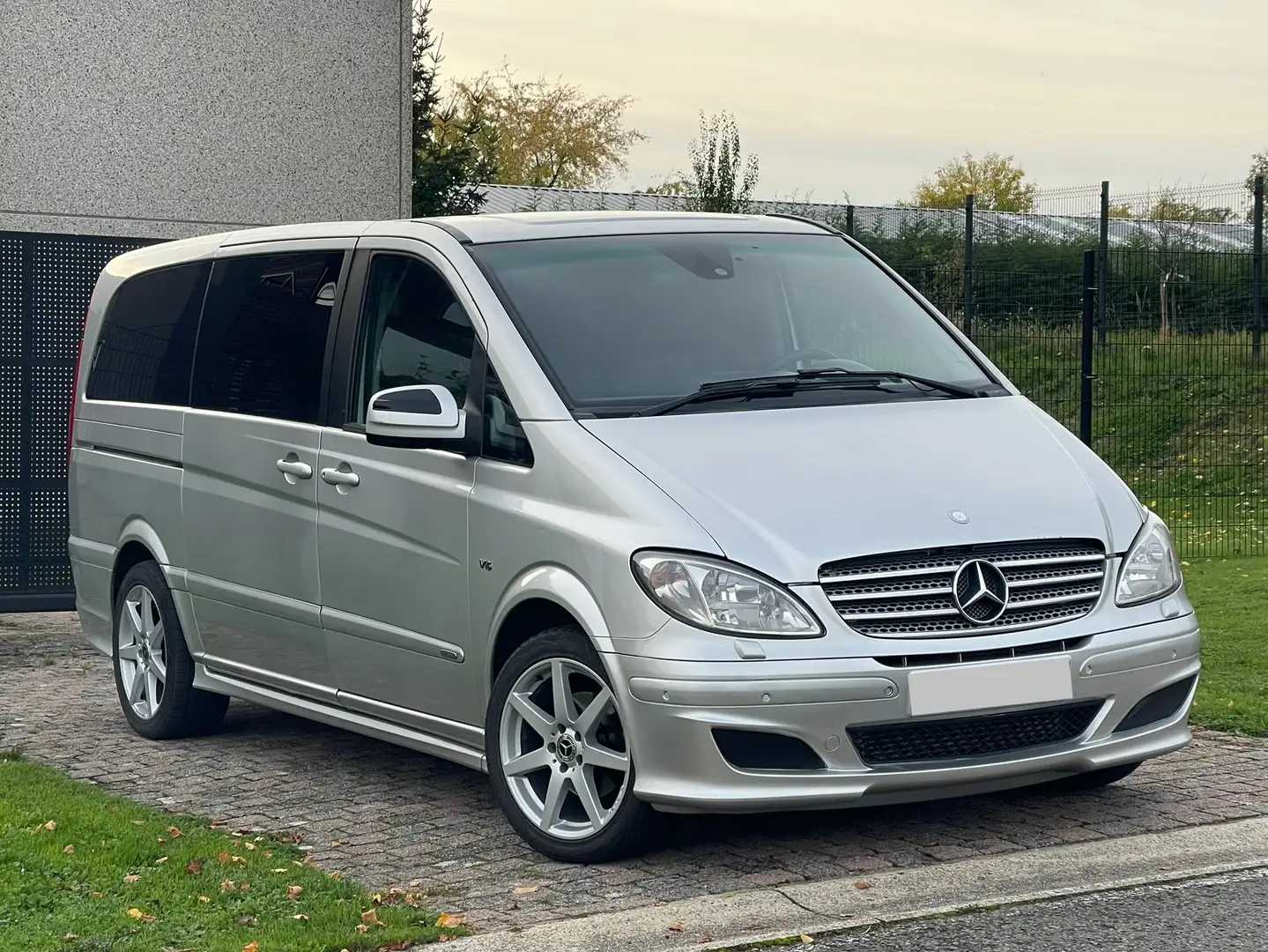 Mercedes-Benz Viano 3.0 CDI V6 X-Clusive Automatique - 2