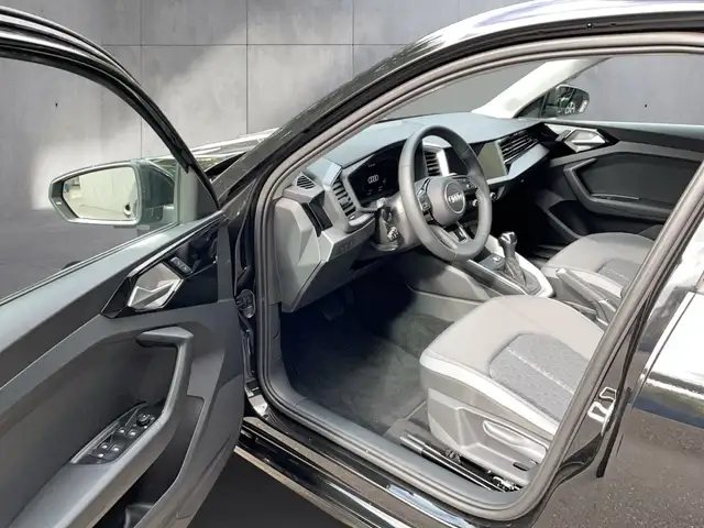 Audi A1 view 8