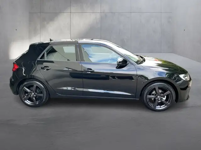Audi A1 view 5