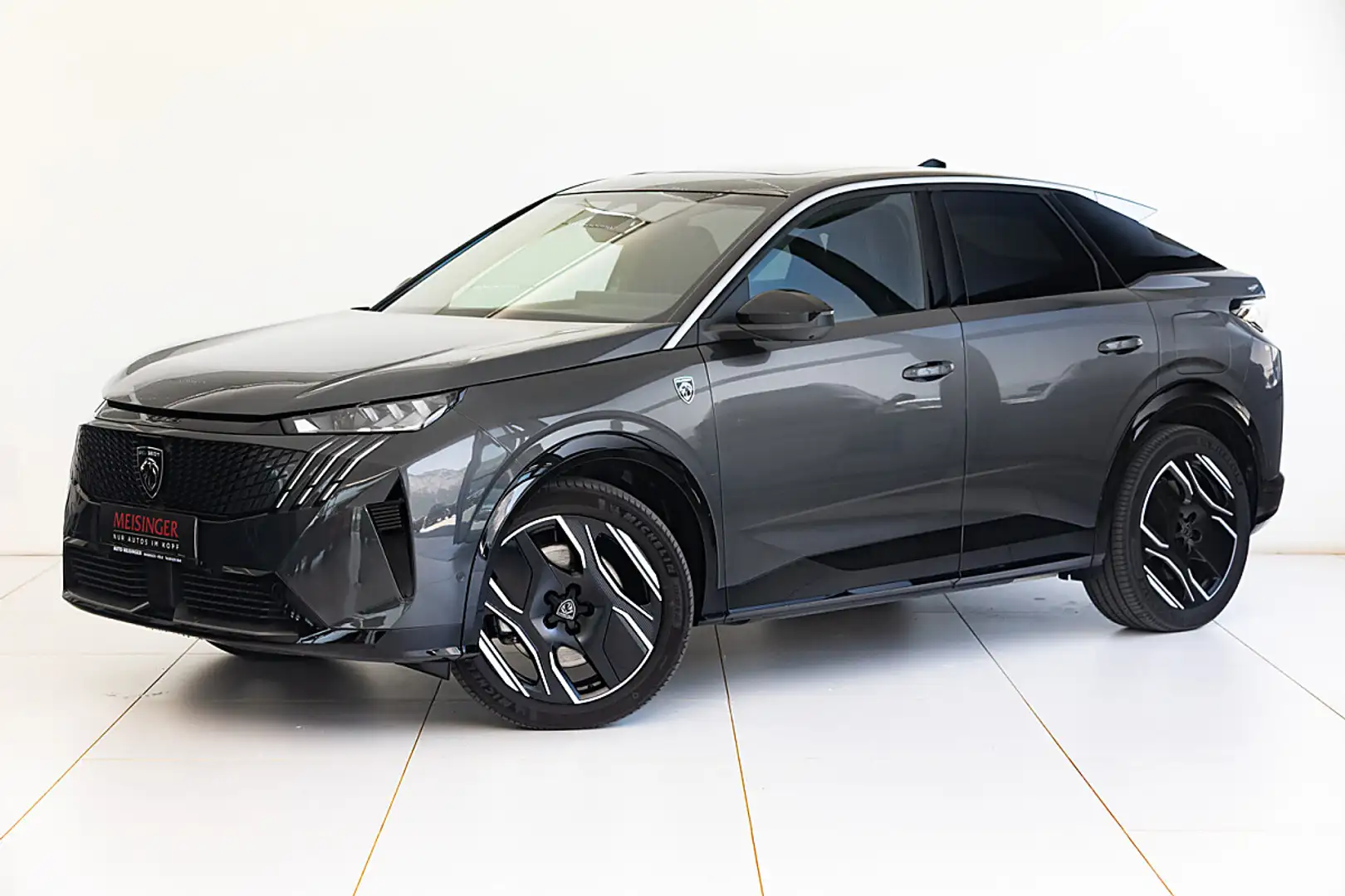 Peugeot 3008 Elektro 325 73kWh Launch Edition AWD Grau - 1