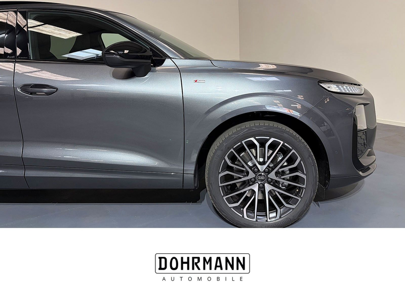 Audi Q3 Sportback TFSI quattro-PANO-TechPLUS-MATRIX* — photo 12