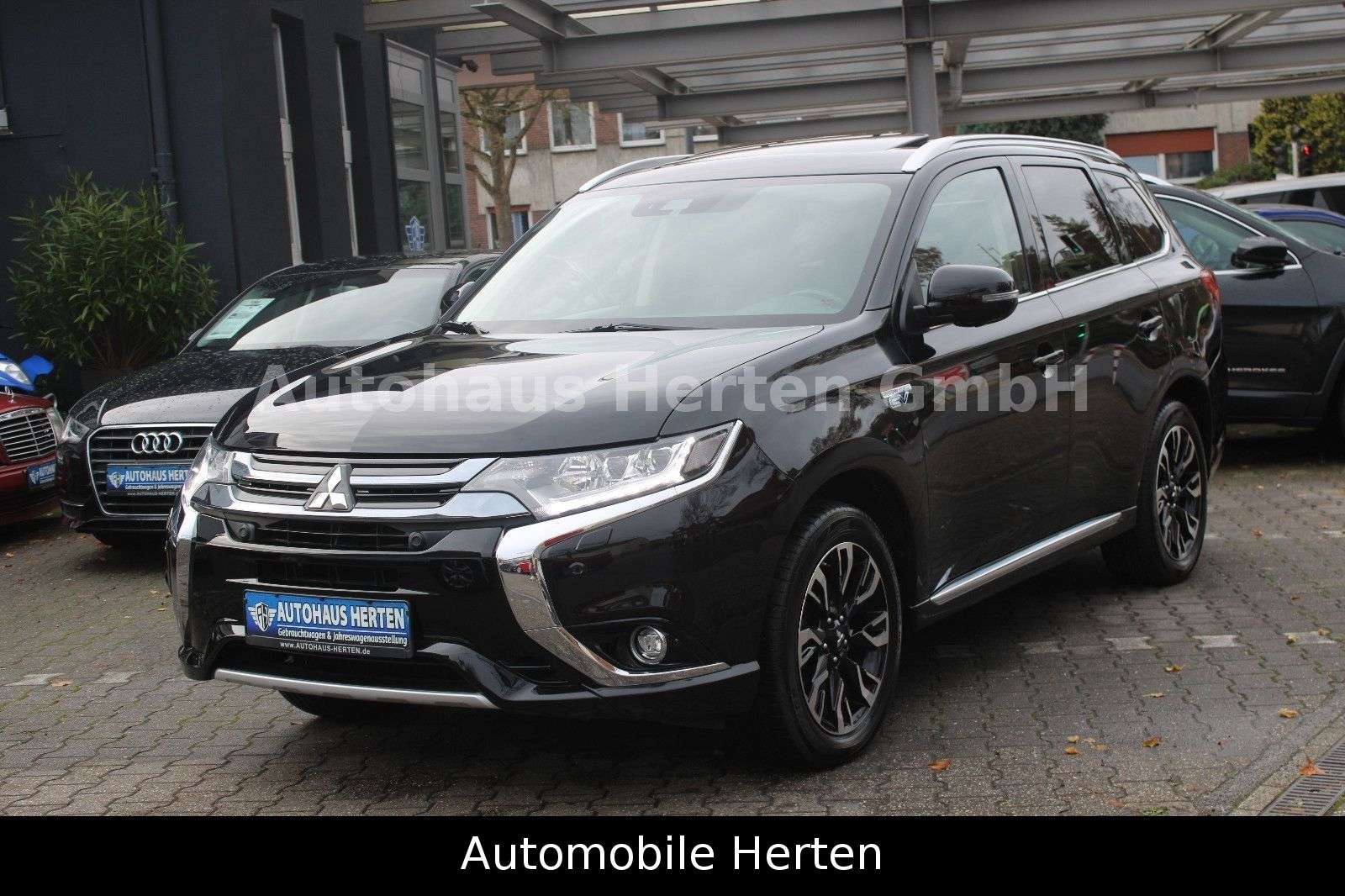 Second hand Mitsubishi Outlander 2.0