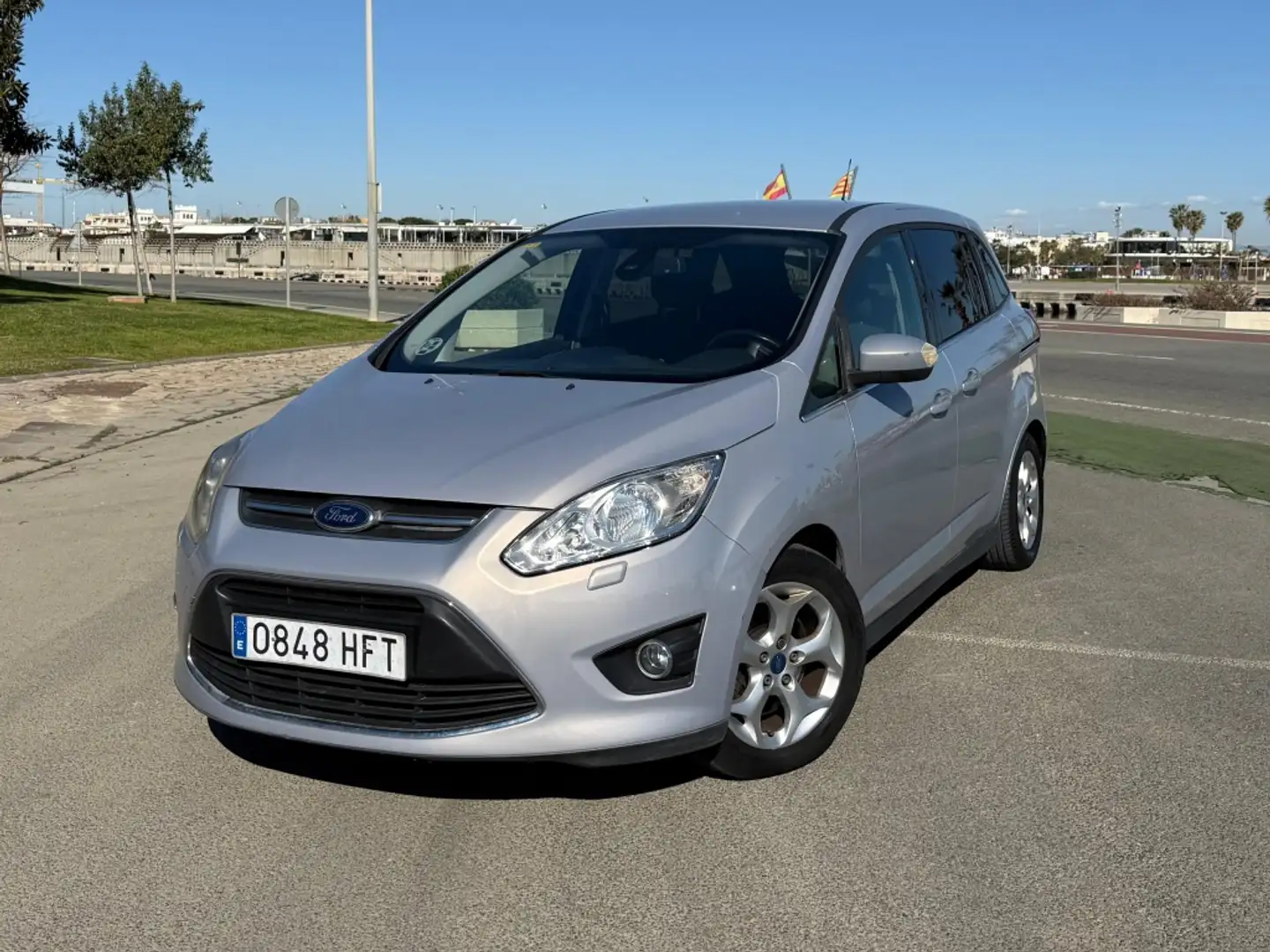 Ford Grand C-Max 1.6TDCi Trend Gris - 1