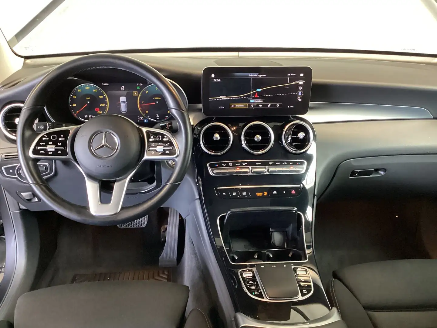 Mercedes-Benz GLC 200 d/1steEig/78000km/Cam&Pdc/Verw&Sportzetels/Cruise Grey - 2