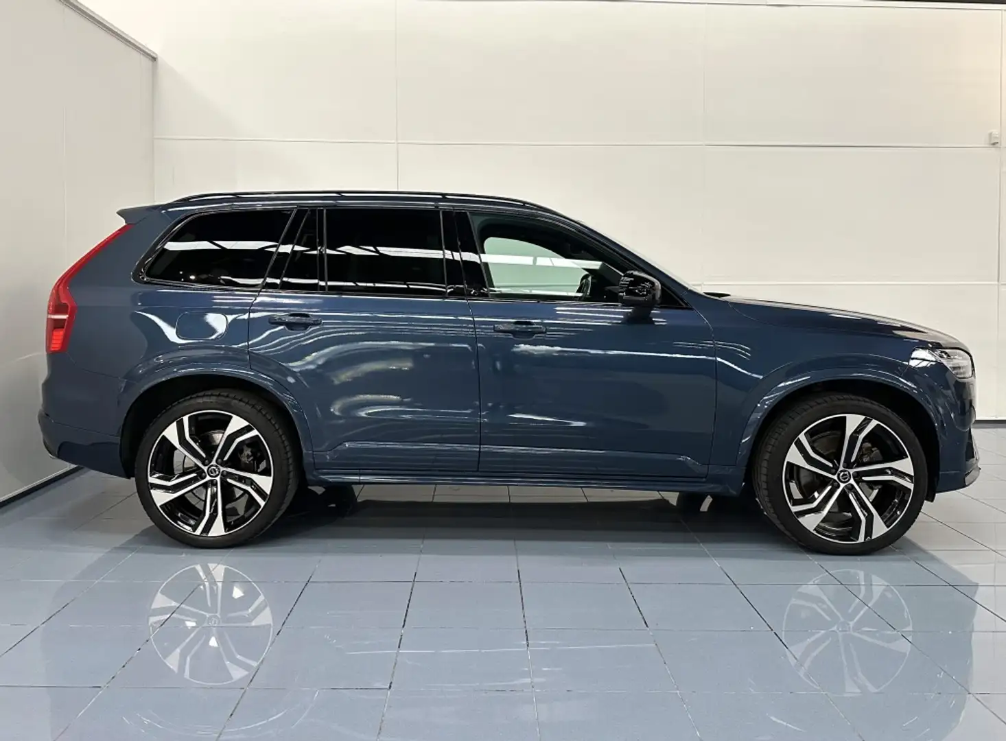 Volvo XC90 T8 Recharge R-Design AWD Aut. Bleu - 2