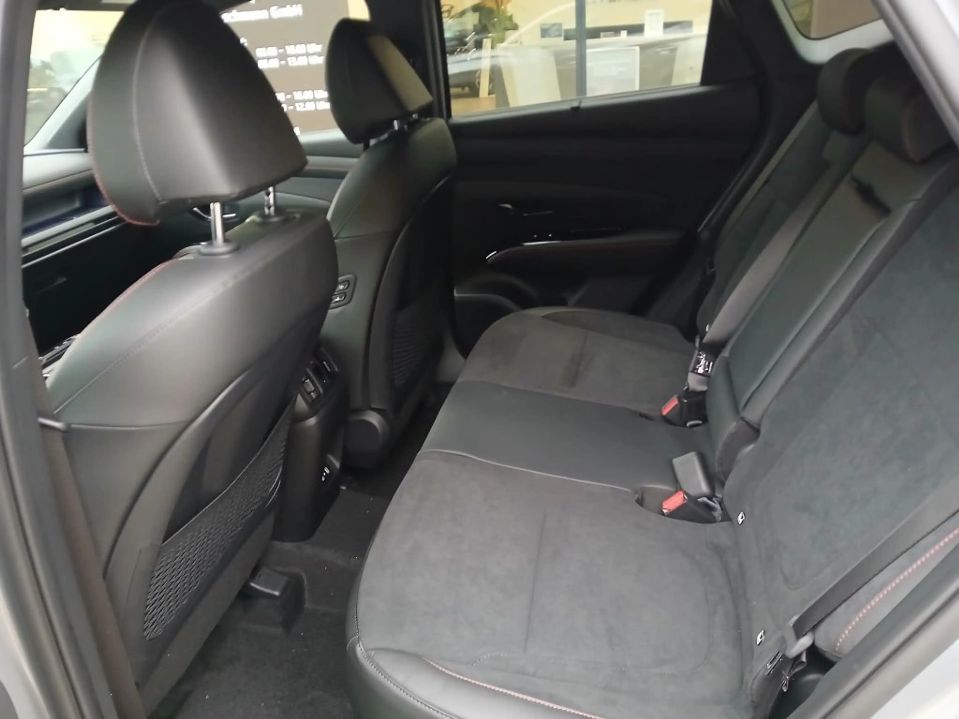 Hyundai TUCSON 1.6 T-GDi HEV N Line X +KRELL+LED+ — photo 11