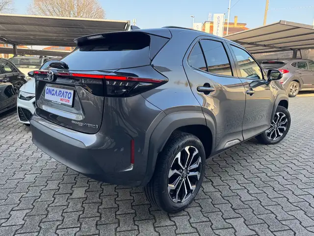 Toyota Yaris Cross view 5