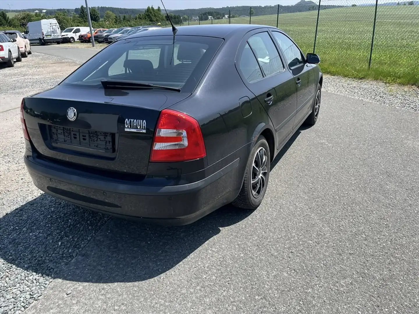 Skoda Octavia II 1.6 Team Eddition Classic Nero - 2