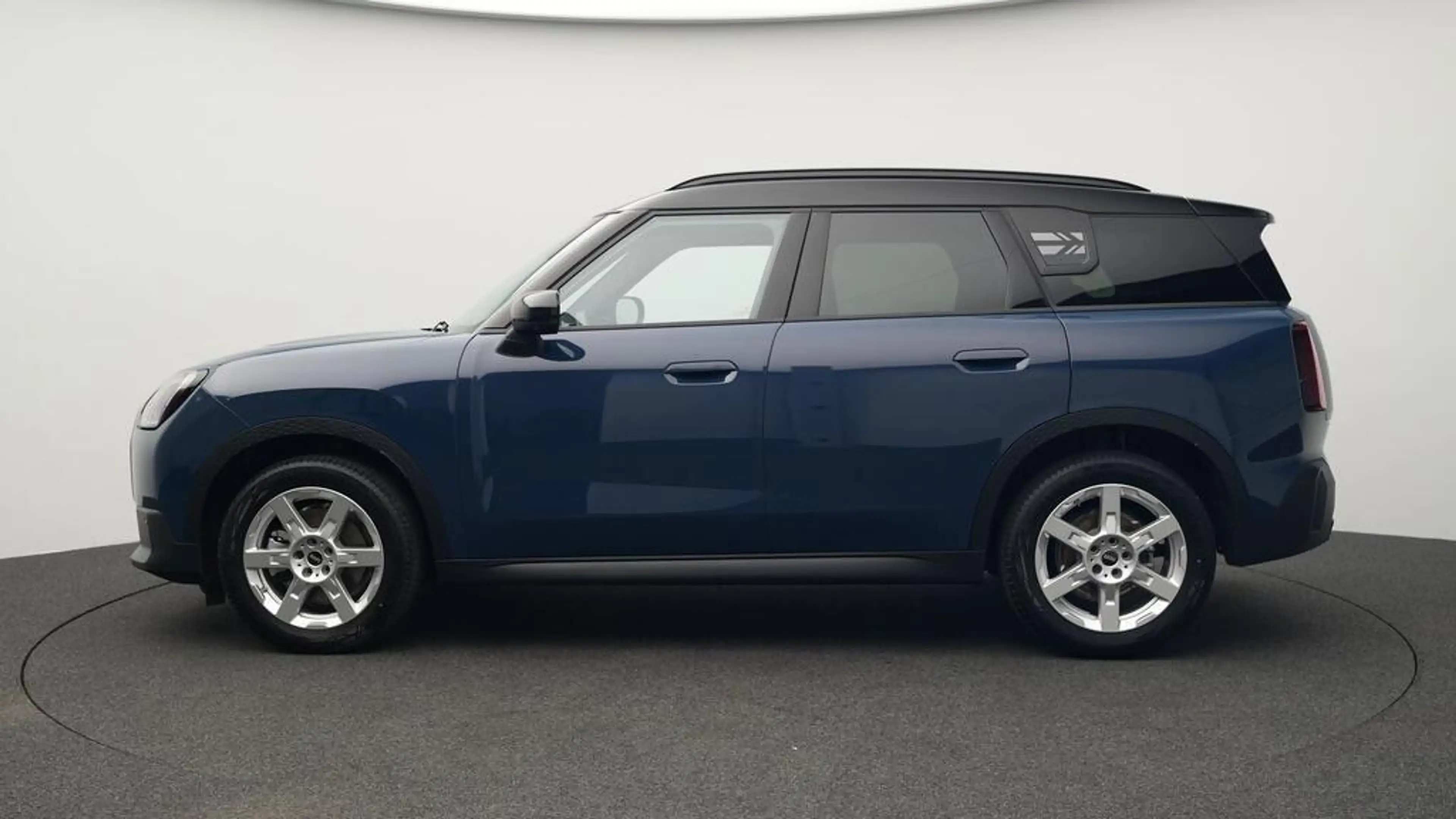 MINI Countryman C Classic Trim — photo 3