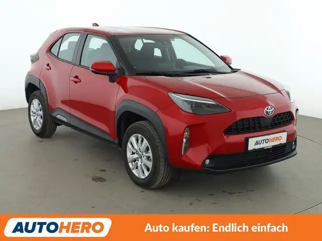 Toyota Yaris Cross view 8