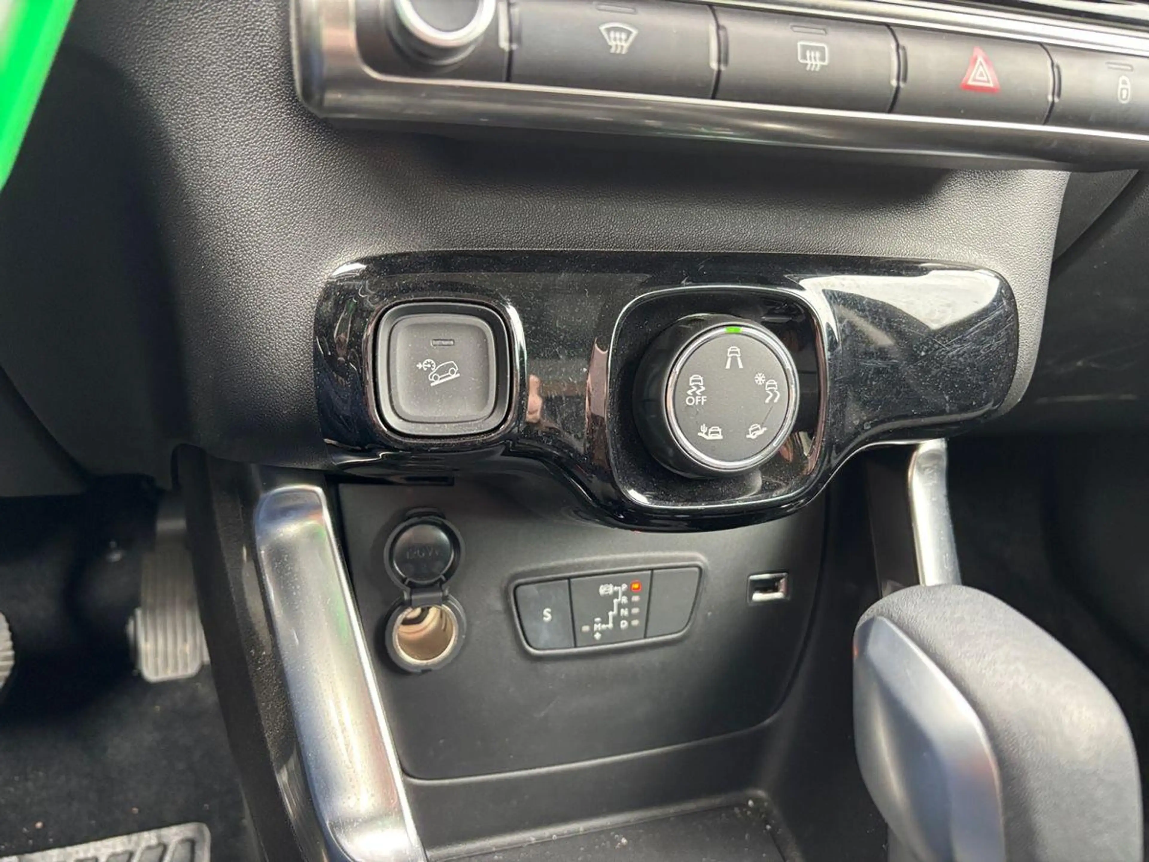 Citroen C3 Aircross Plus 1.2 12V e-THP / PureTech — photo 13