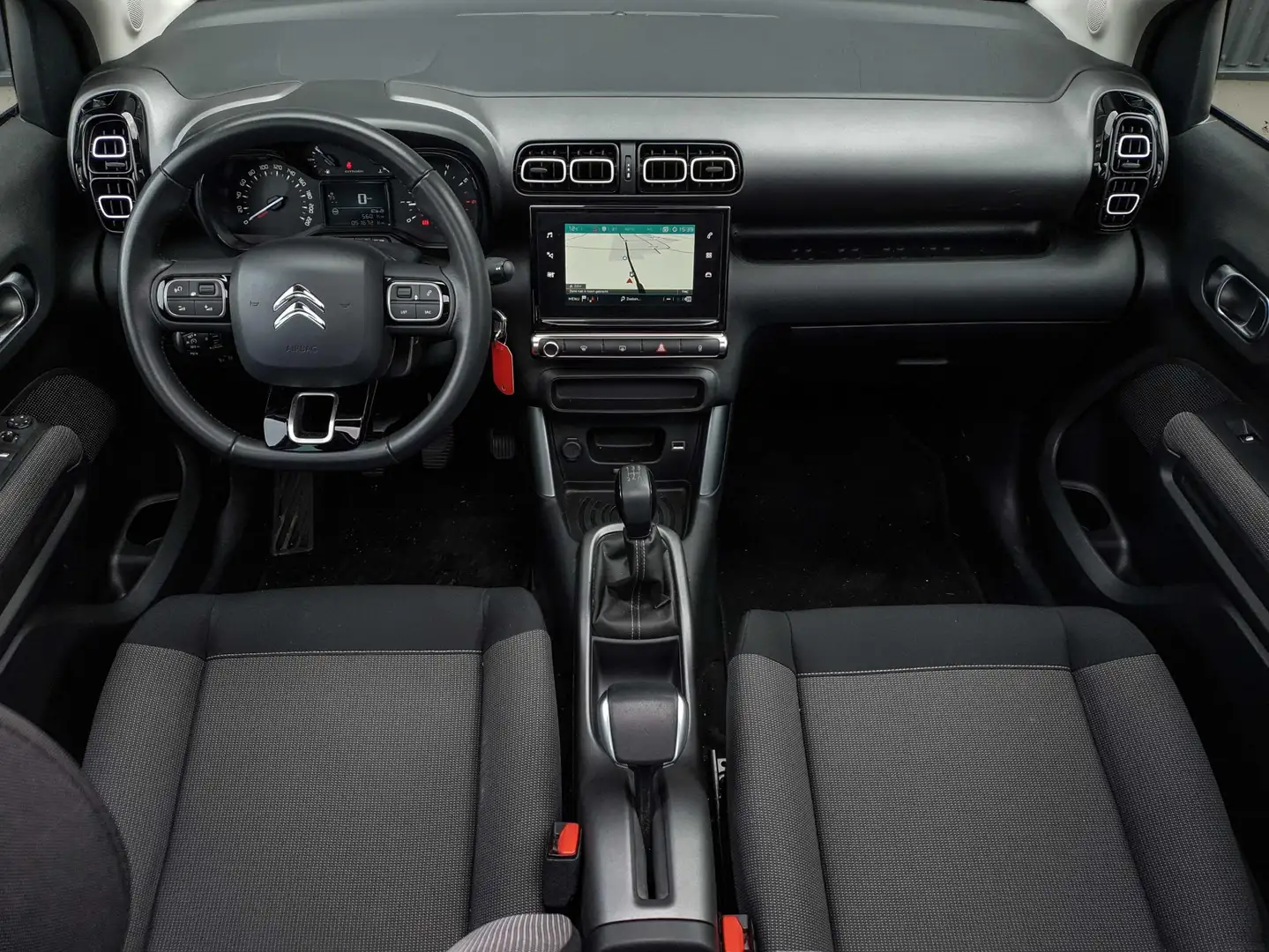 Citroen C3 Aircross 1.2 PureTech S&S Feel 110pk | Pano | Trekhaak | Ni Rood - 2