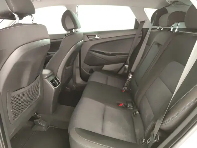 Hyundai Tucson view 12