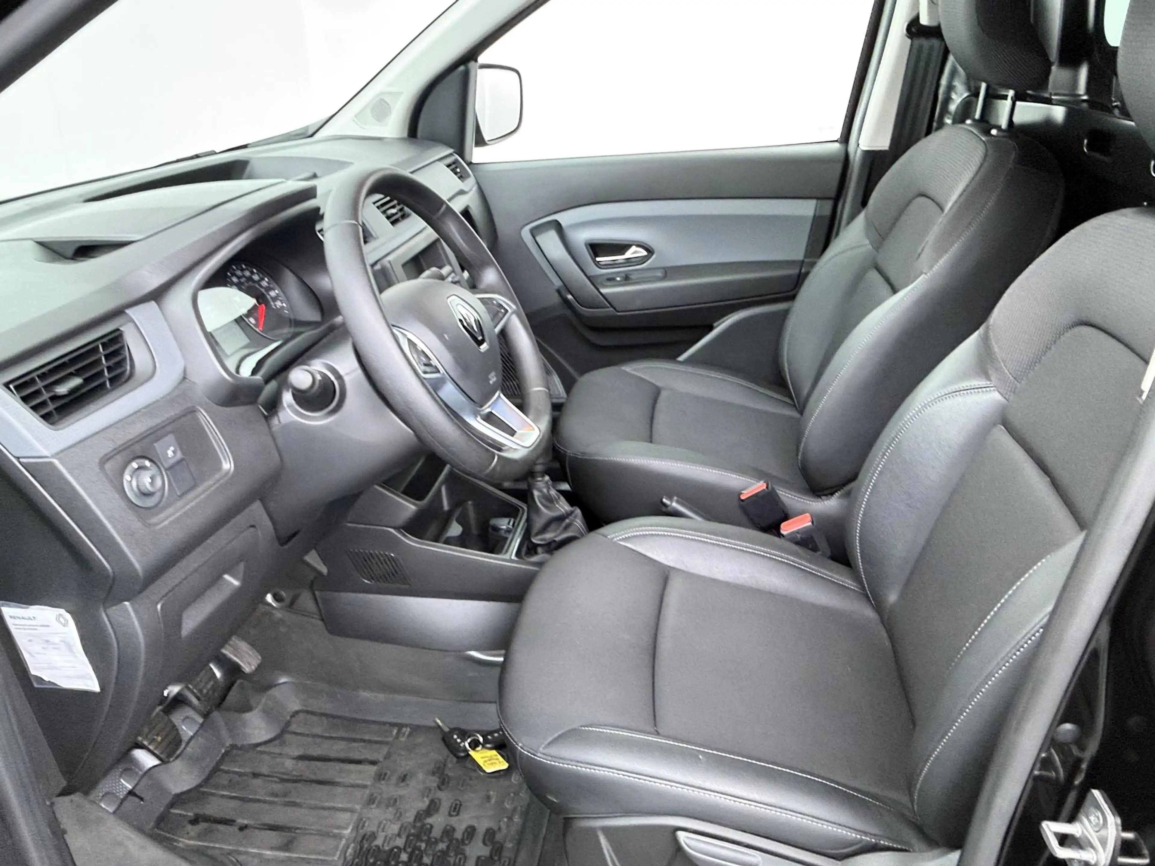 Renault Express dCi 75 Comfort — photo 13