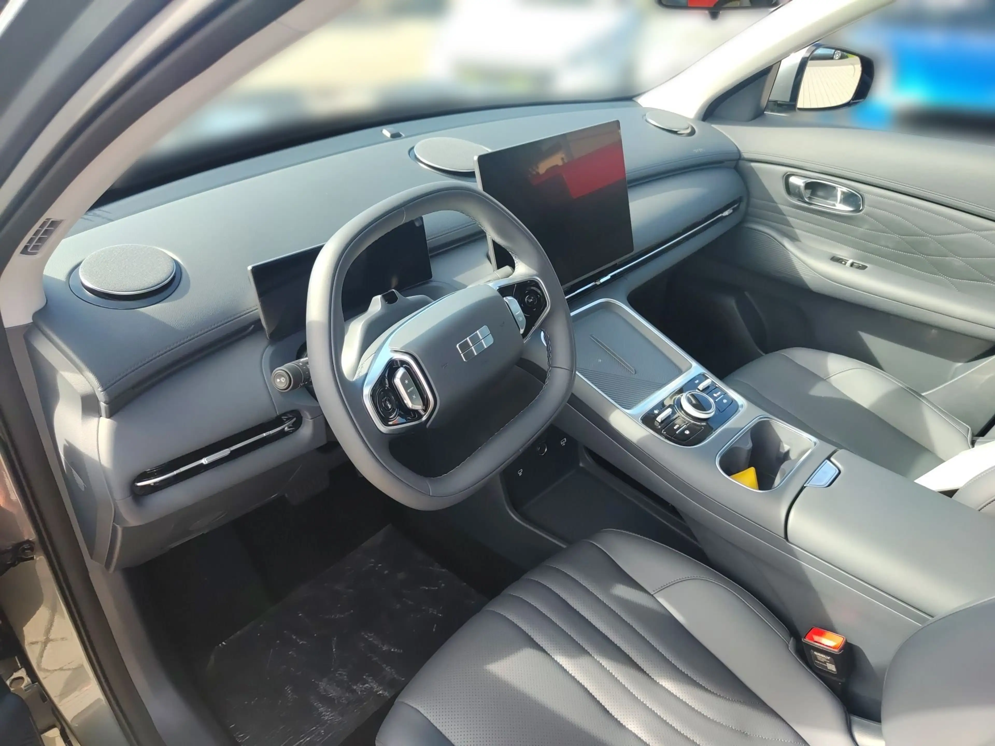 Geely Starray EM-i Pro — photo 12