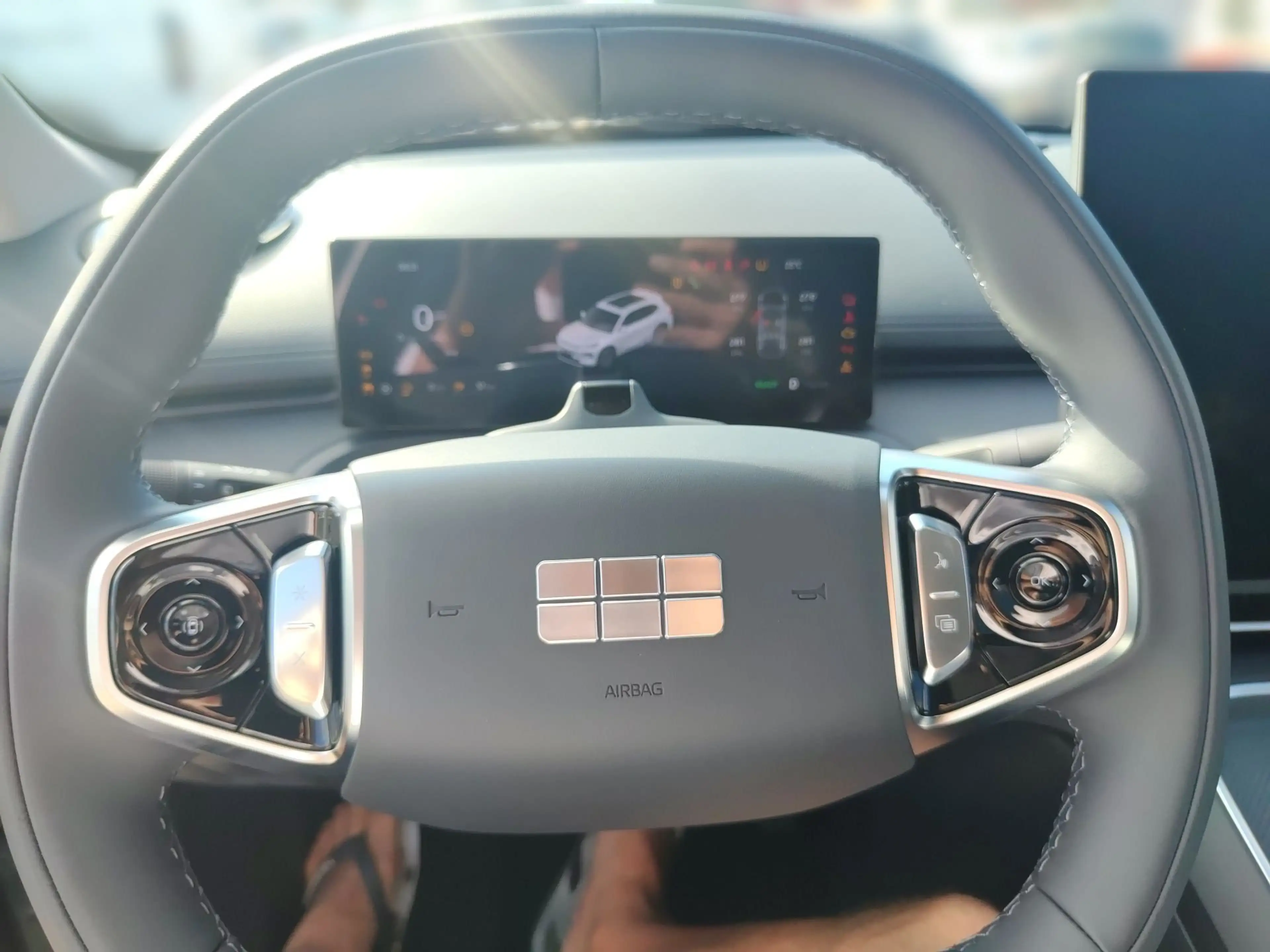 Geely Starray EM-i Pro — photo 13