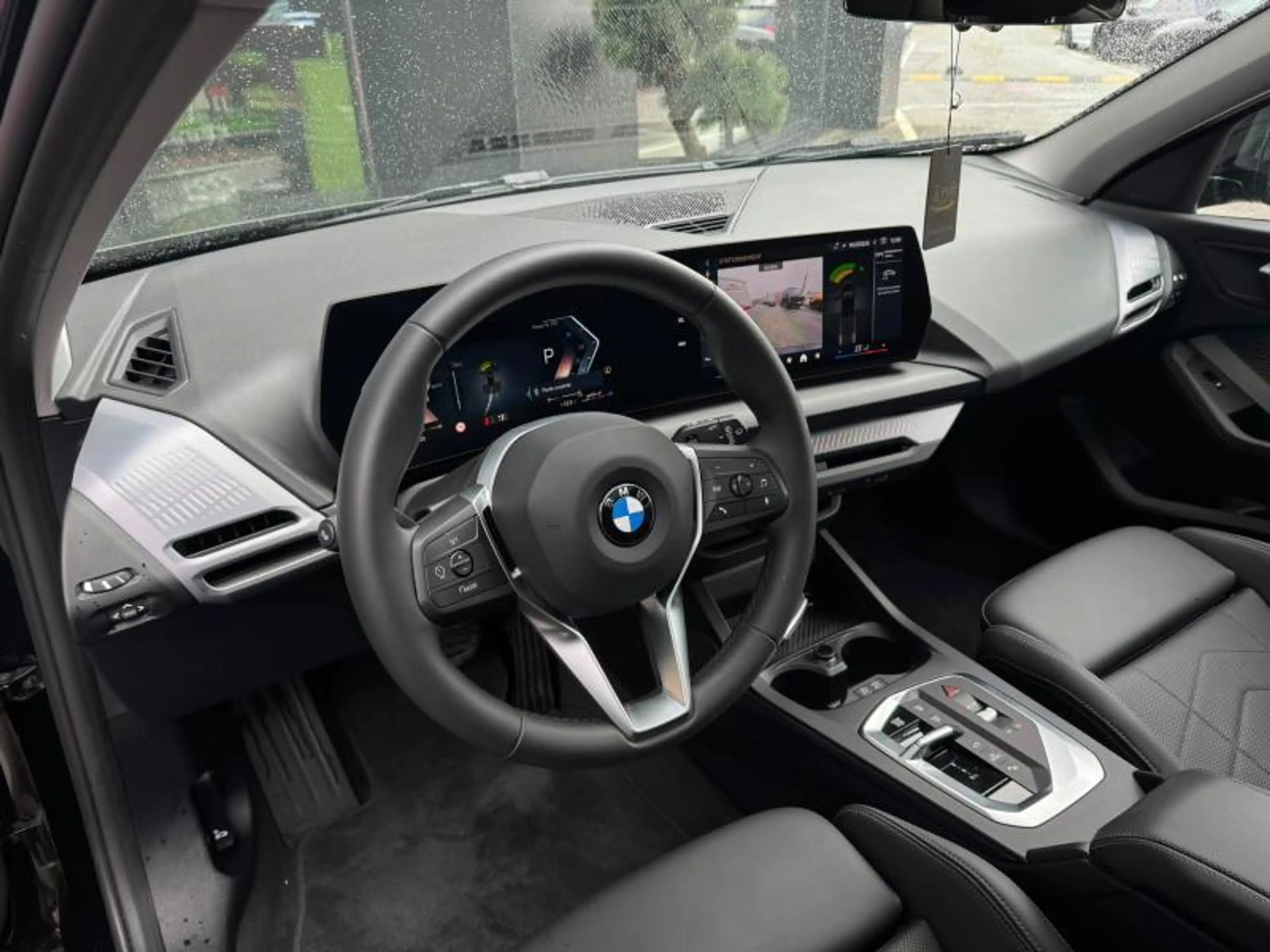 BMW 120 i 1.5 170ch Pack M/Toit ouvrant/Camera — photo 7