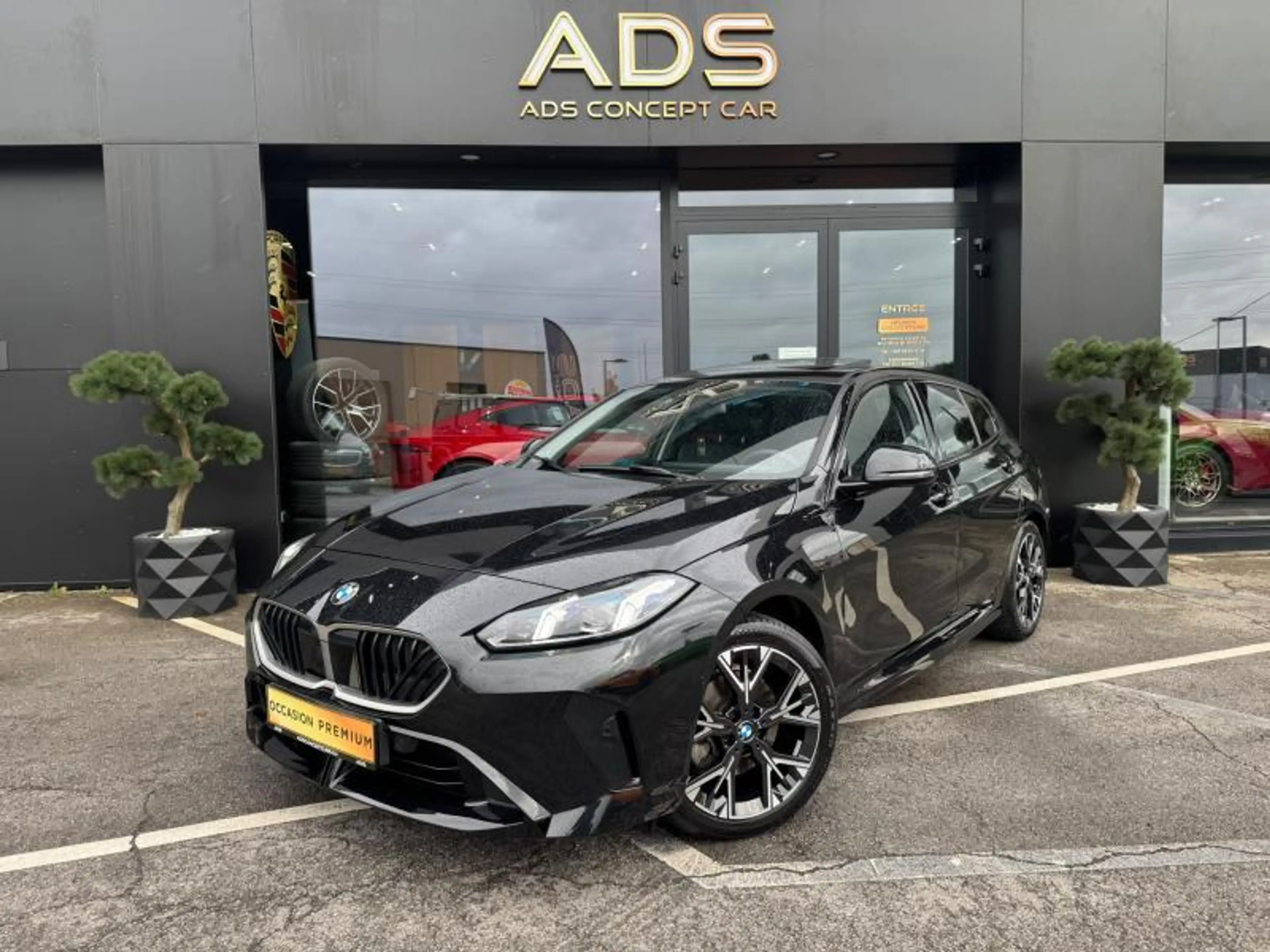 BMW 120 i 1.5 170ch Pack M/Toit ouvrant/Camera — photo 2