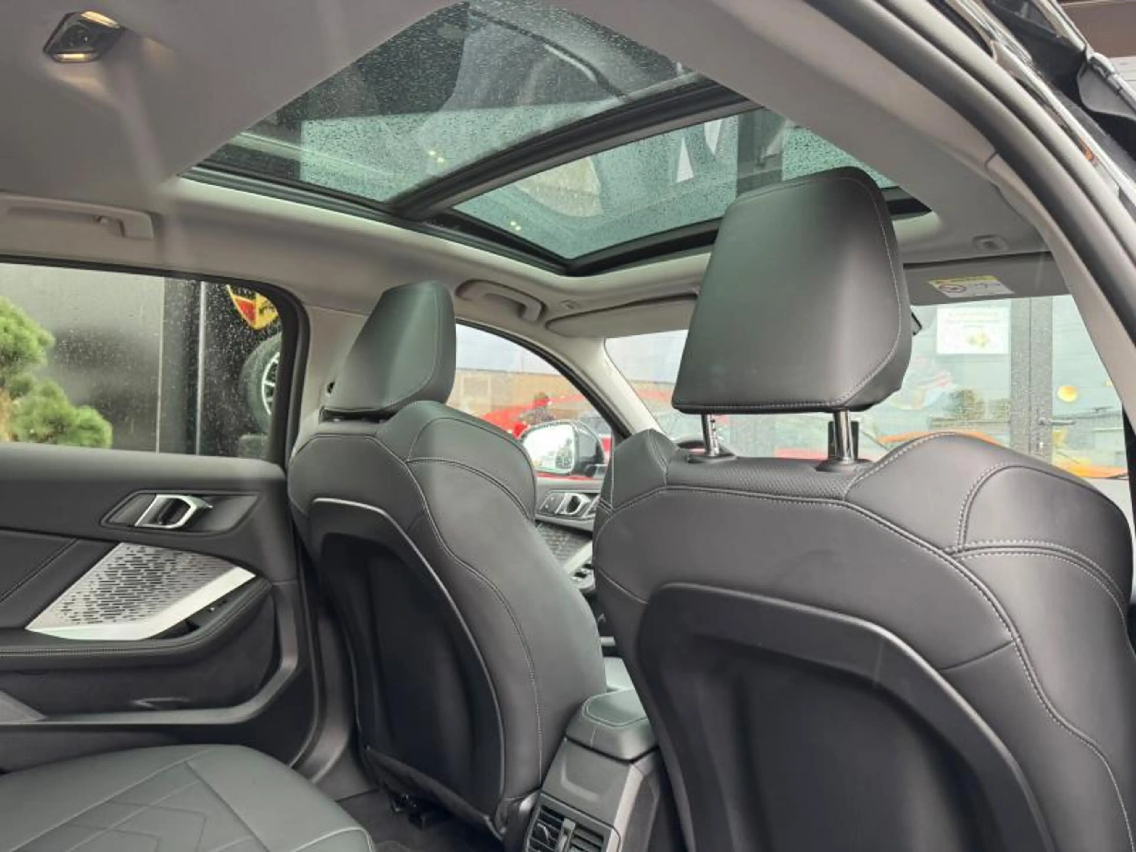 BMW 120 i 1.5 170ch Pack M/Toit ouvrant/Camera — photo 15