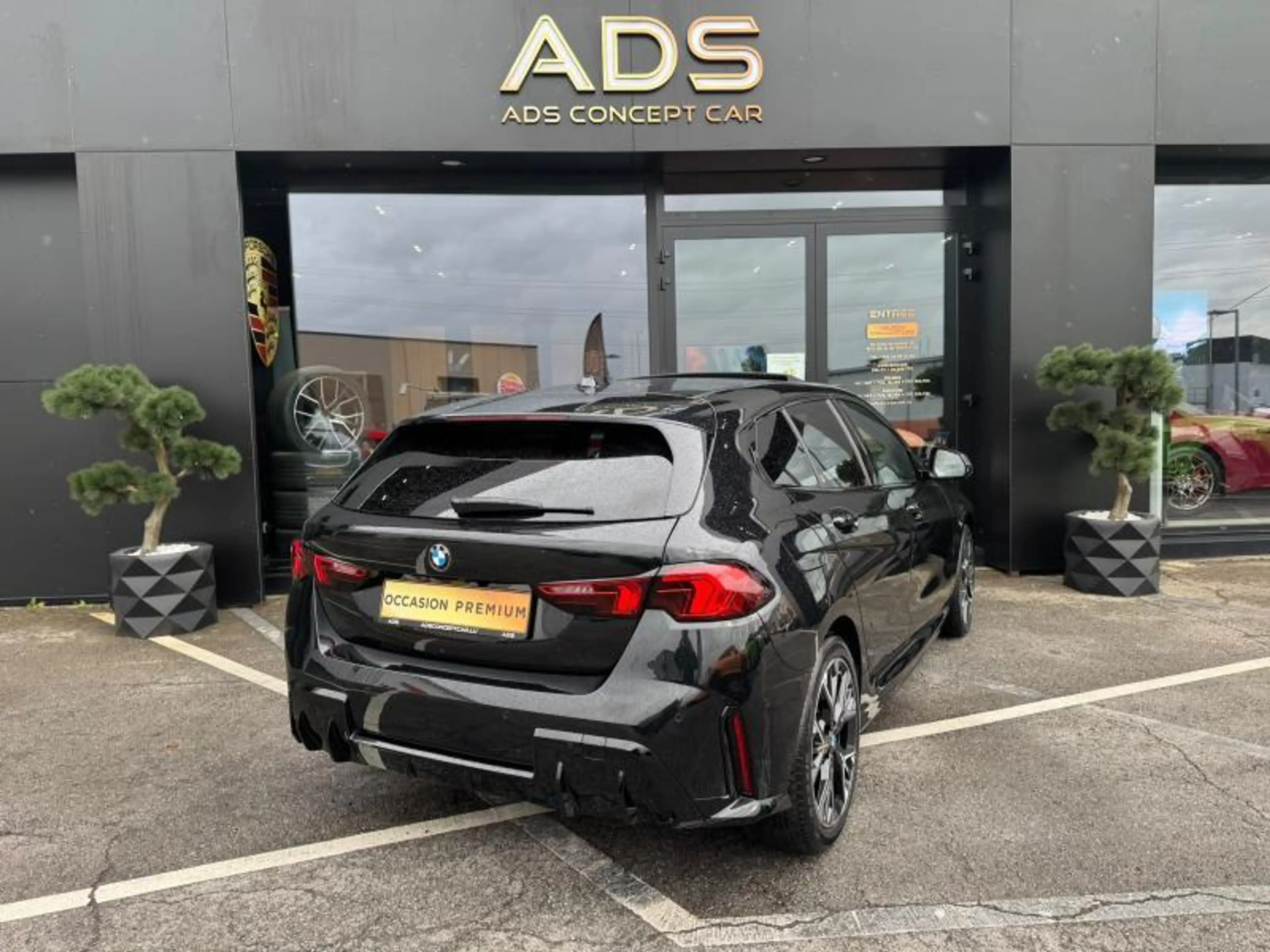 BMW 120 i 1.5 170ch Pack M/Toit ouvrant/Camera — photo 3