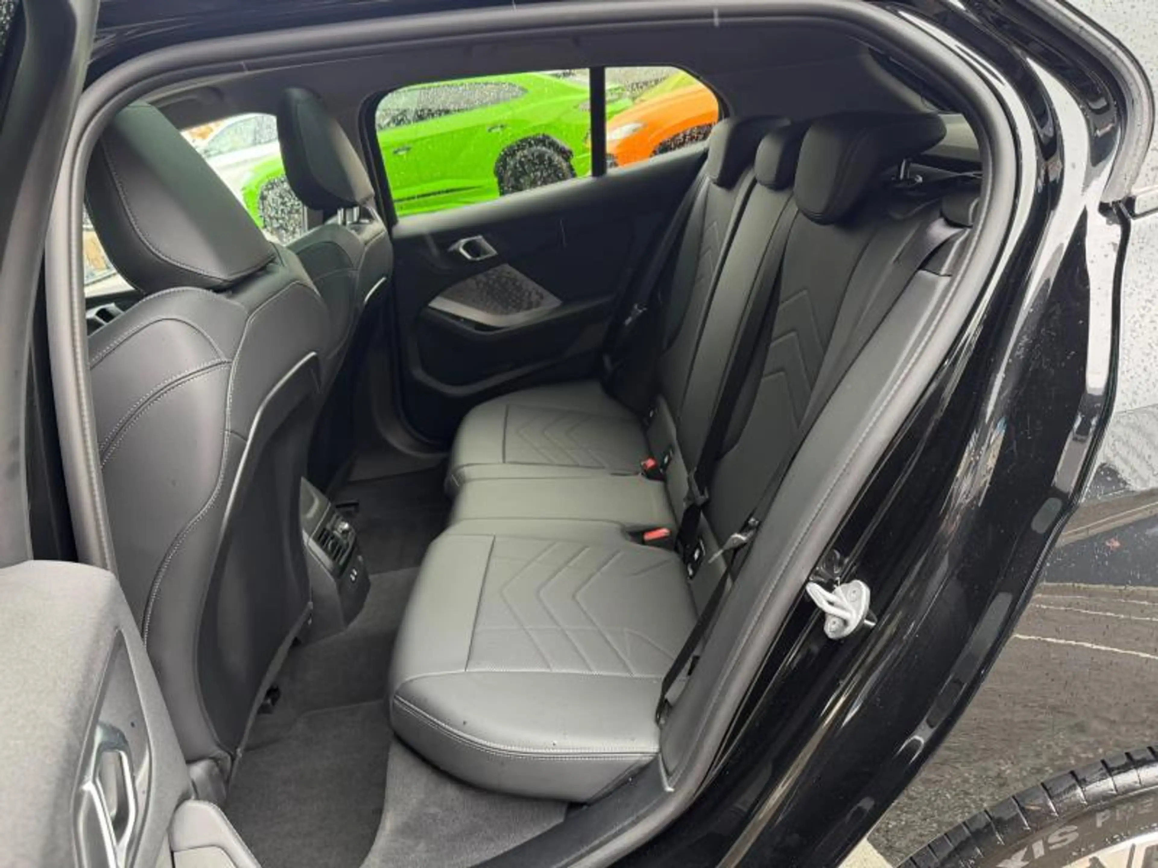 BMW 120 i 1.5 170ch Pack M/Toit ouvrant/Camera — photo 12