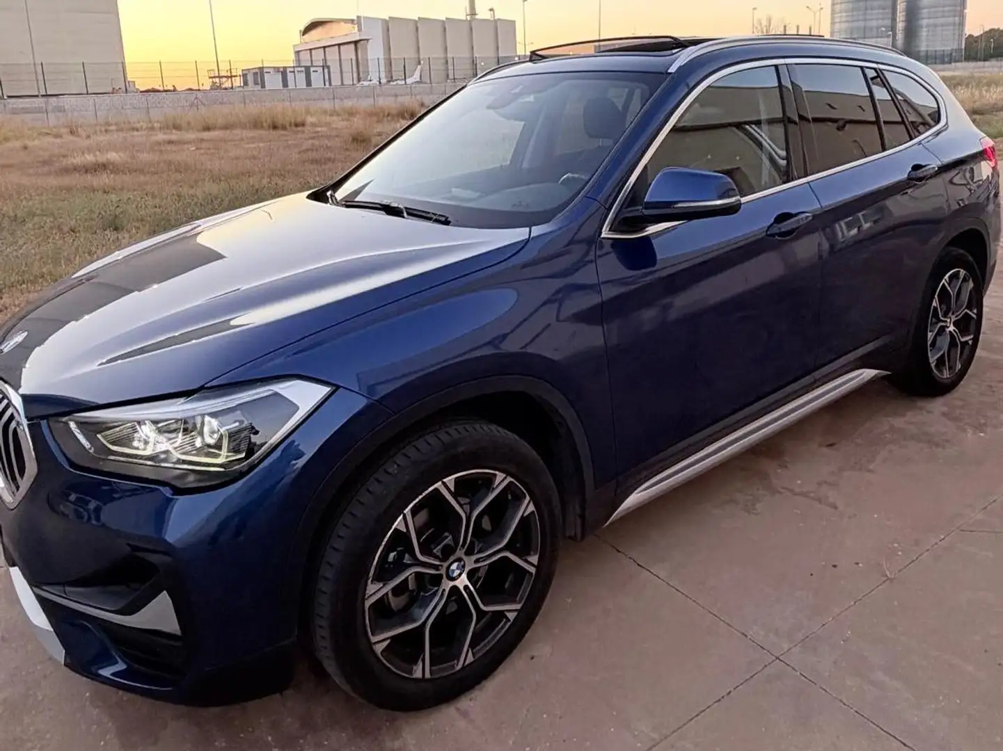 BMW X1 X1 sDrive 18dA Corporate Corporate Azul - 1