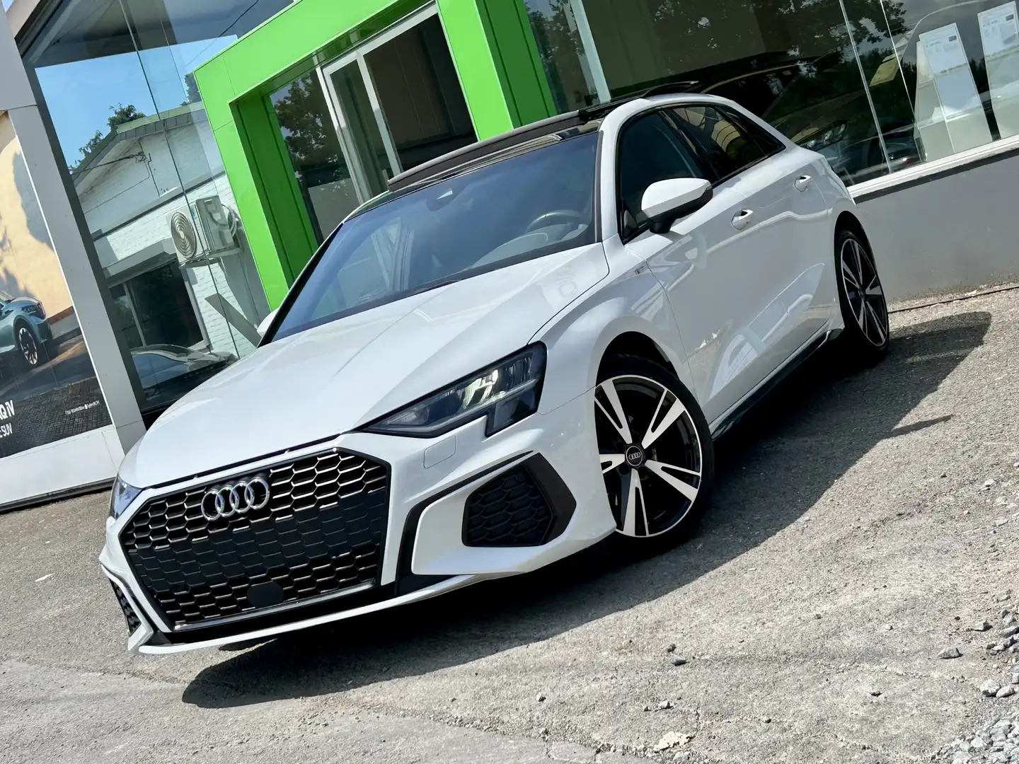 Audi A3 S-Line Sportback 35TDi S-tronic•Toit Ouvrant• Biały - 1