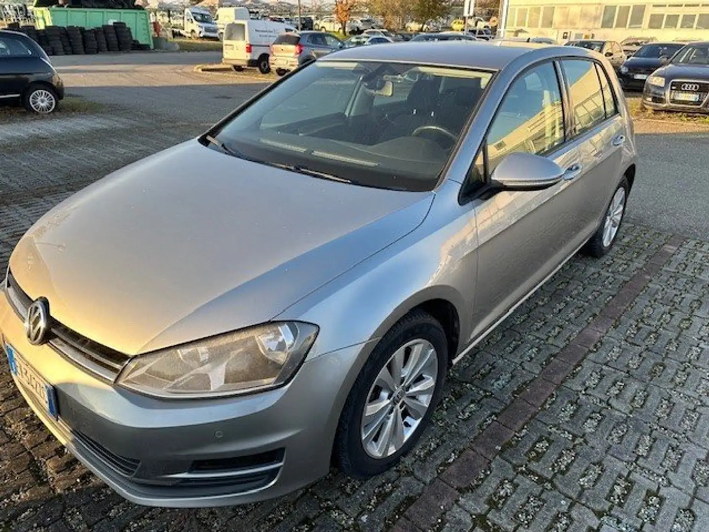 Volkswagen Golf Golf 5p 1.6 tdi (btdi) Highline 110cv Argento - 2