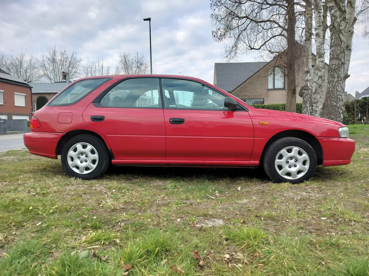 Subaru Impreza 1.6 4WD GL - 1