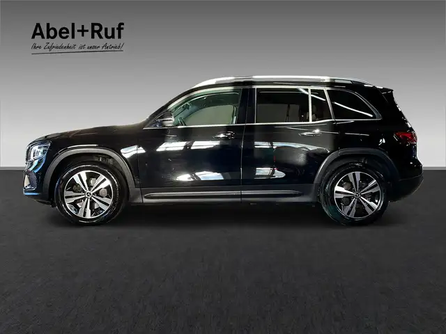 Mercedes-Benz GLB view 5