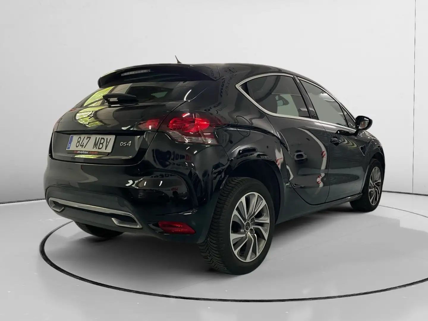 DS Automobiles DS 4 Style Negro - 2