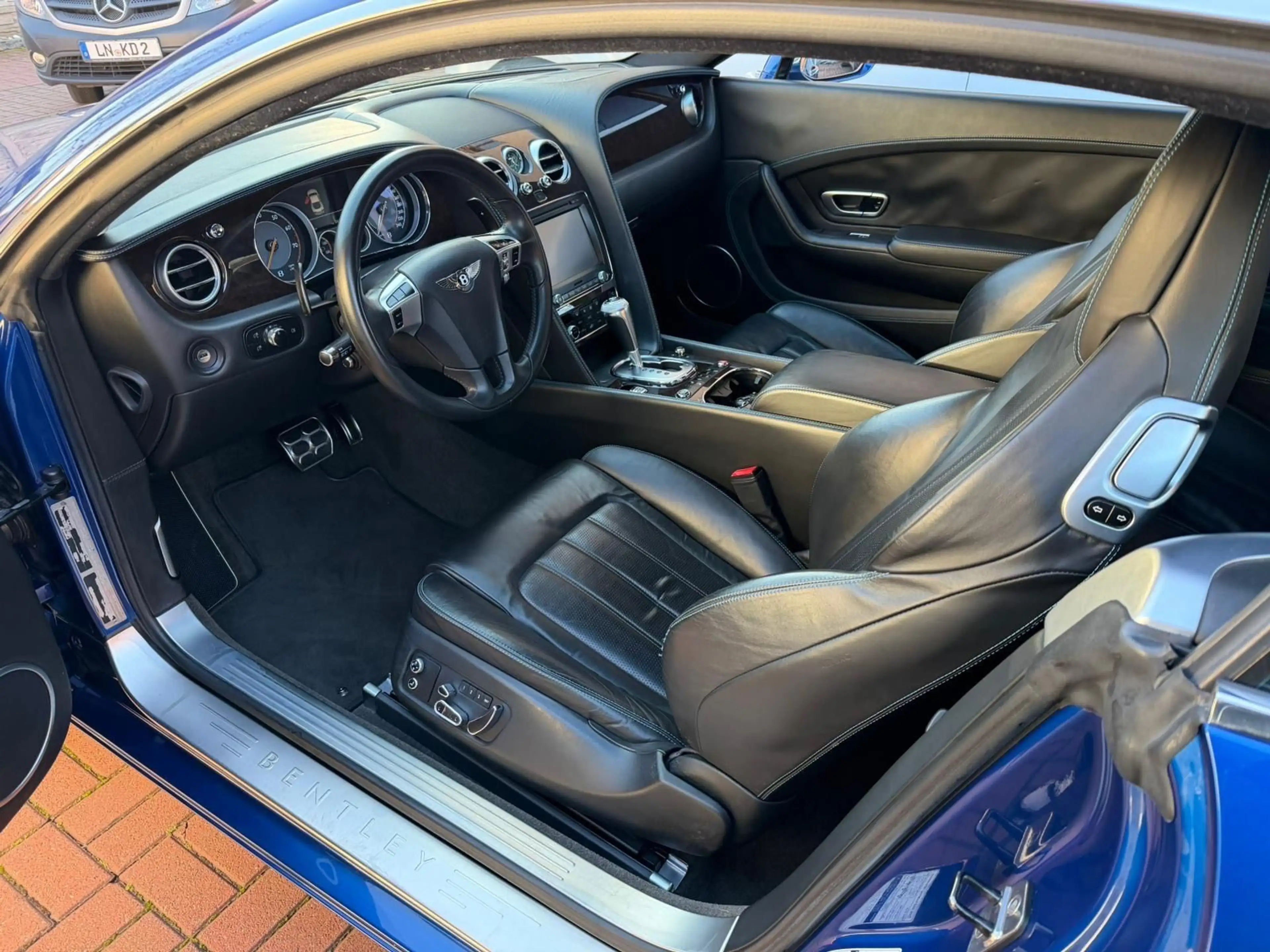 Bentley Continental GT 4.0 V8 4WD ERST 62TKM+VOLL — photo 15
