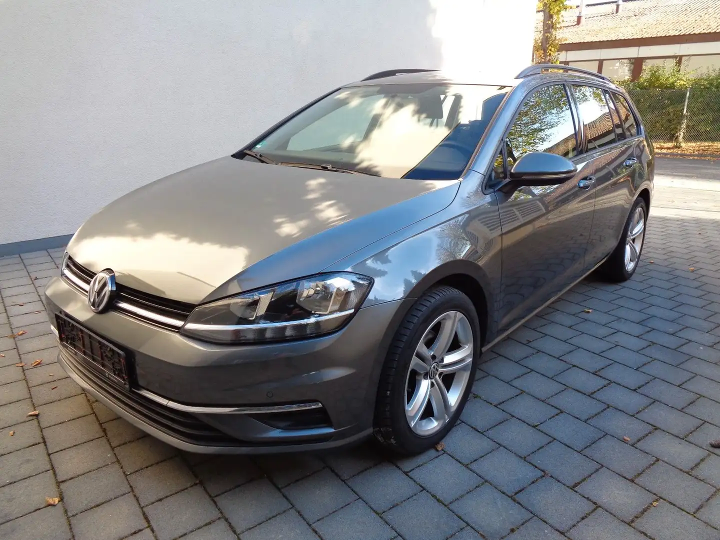 Volkswagen Golf VII 2.0 TDI Variant Comfortline BMT Grau - 1