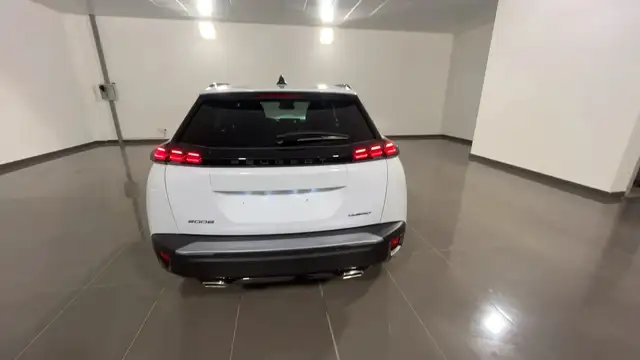 Peugeot 2008 view 5
