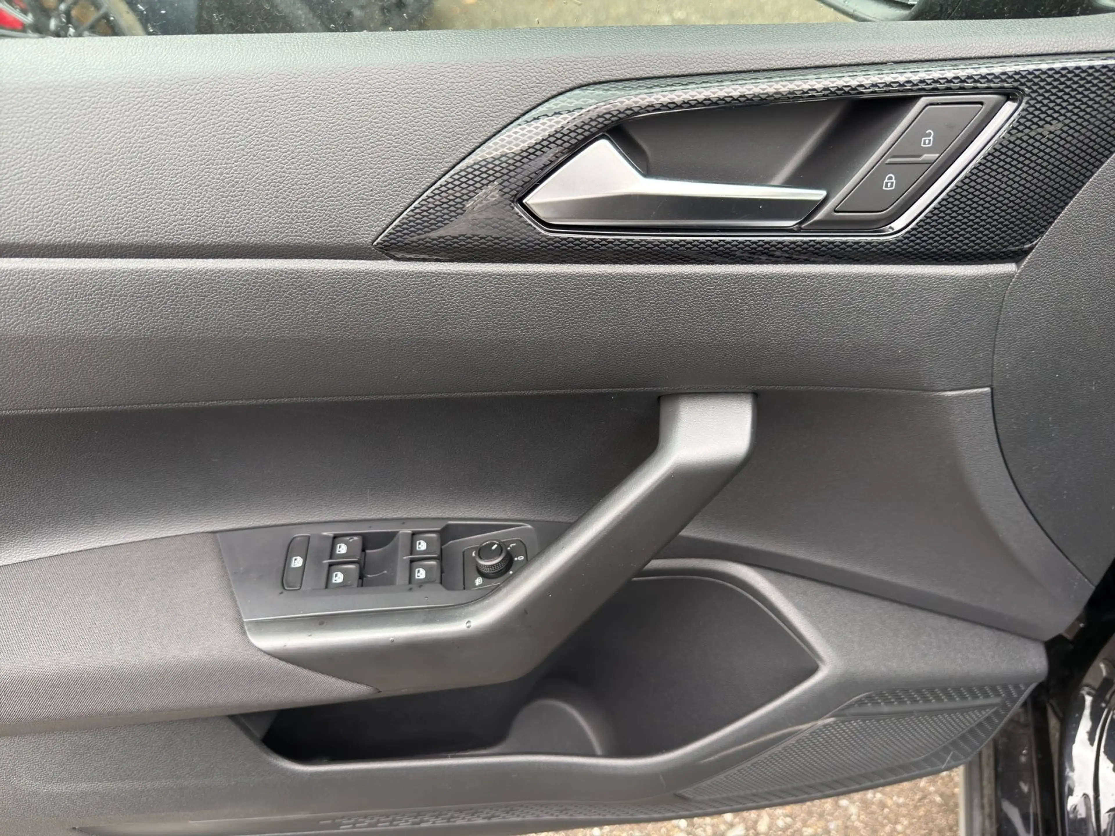 Volkswagen Taigo 1.0 TSI LIFE REAR VIEW NAVI SITZHZ KLIMA L — photo 8