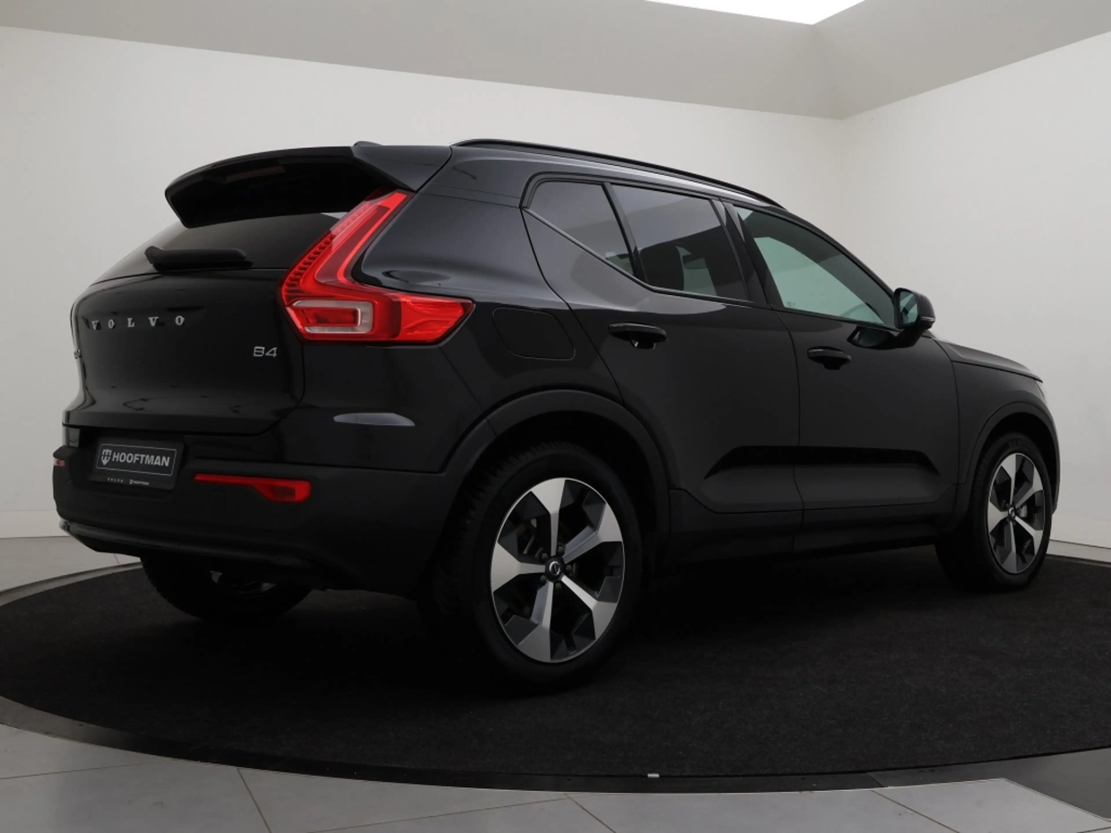 Volvo XC40 B4 AUT(7) PLUS DARK 19INCH SCHUIFDAK HARMAN KARDON — photo 3