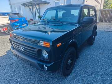 Urban 4x4 Black Edition
