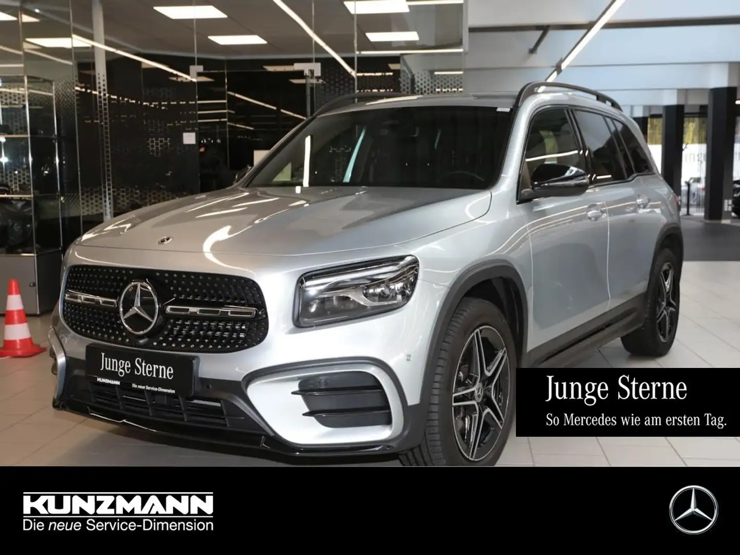 Mercedes-Benz GLB 200 d AMG Night MBUX Navi AHK Kamera Easy-P Silber - 1