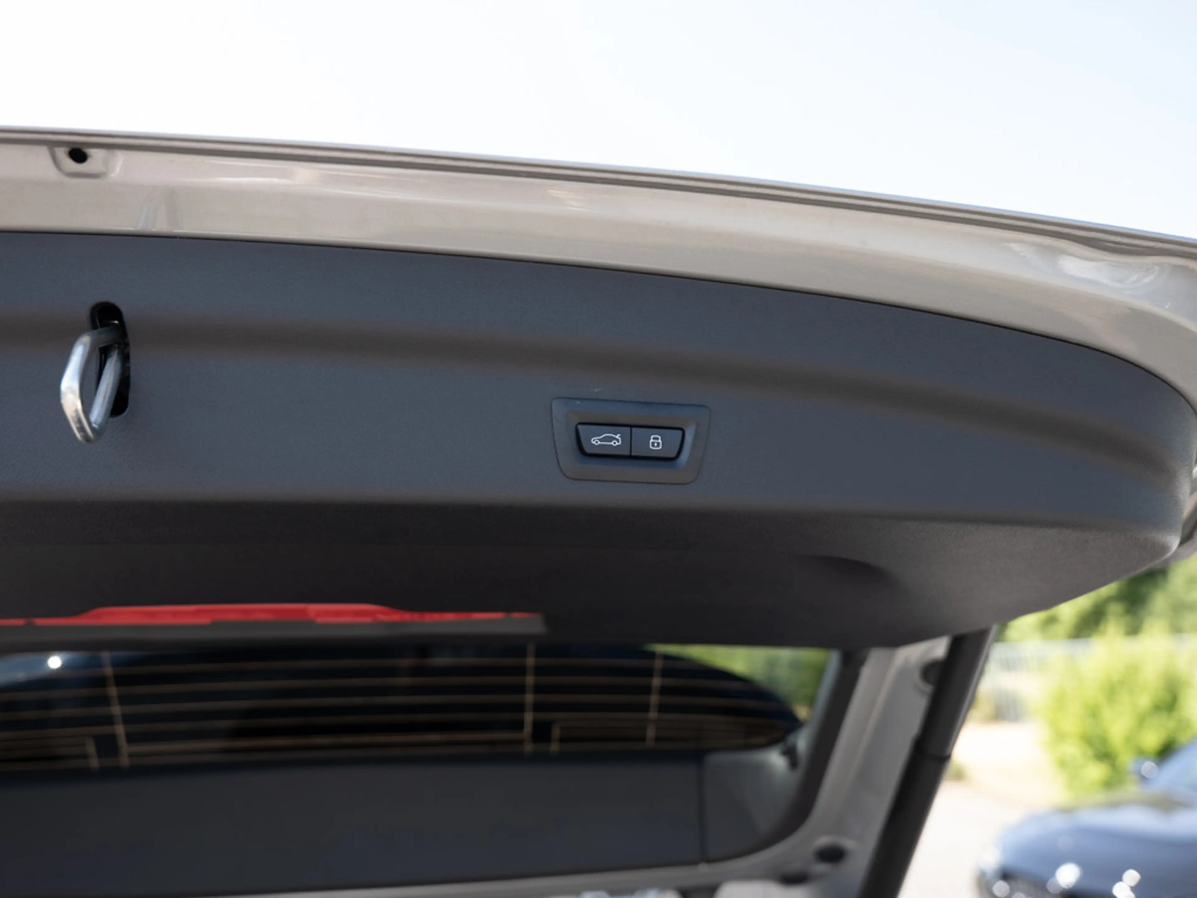 BMW X1 sDrive 18i M-Sport AHK LED NAVI KAMERA SHZ — photo 14