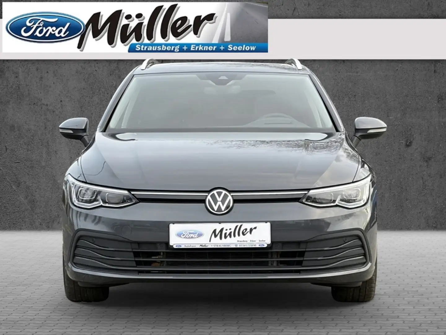 Volkswagen Golf VIII 2.0 TDI DSG Life HeadUp IQLight Grau - 2