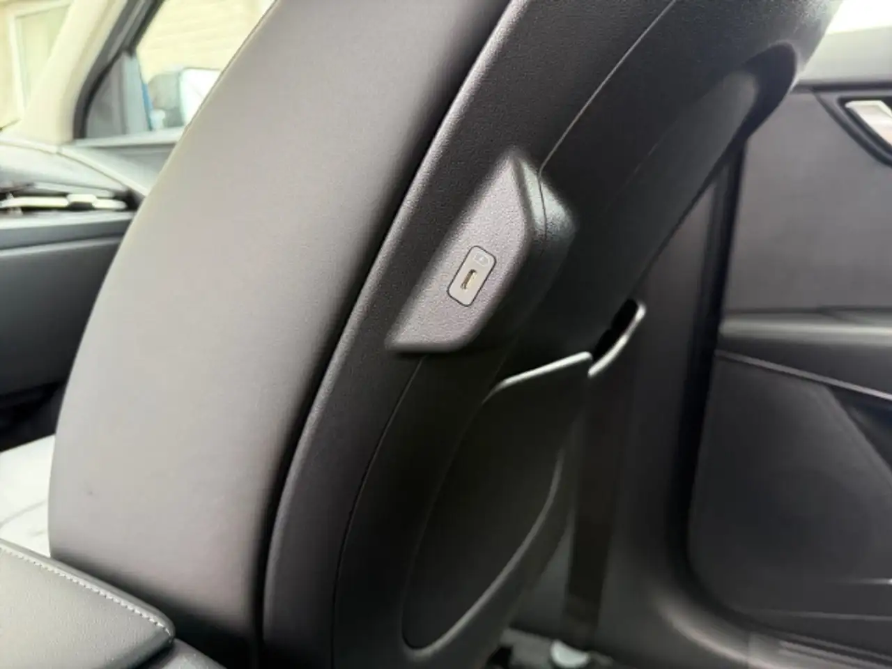 Kia Niro e-Vision (64,8kWh) Navi,WP,LED,Klimatik,Alu, миниатюра 23