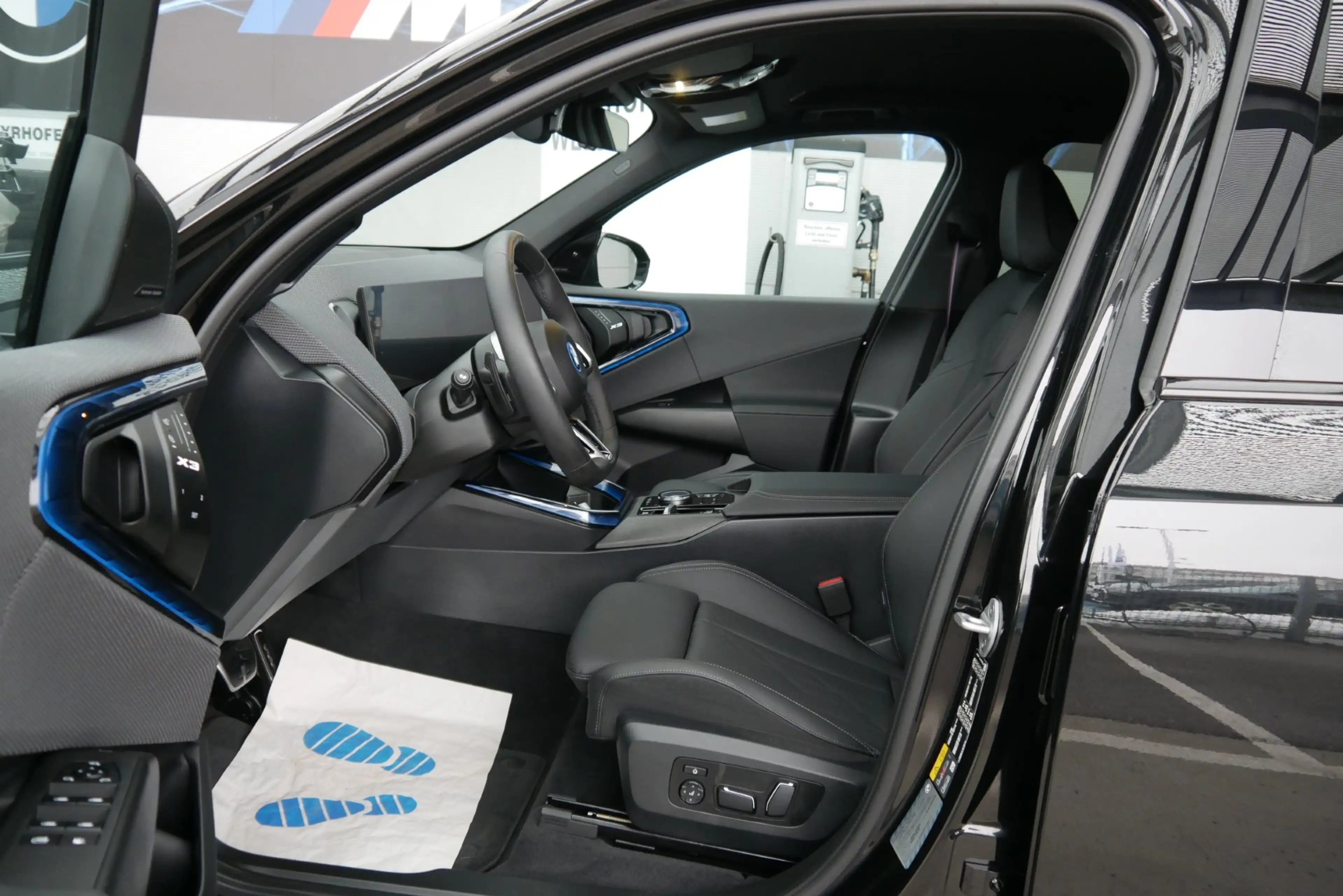 BMW X3 30e xDrive (Reserviert) *M-Paket Pro/Sitzbelüftung/H&K Sound/DA-Prof./Premium Paket* — photo 9