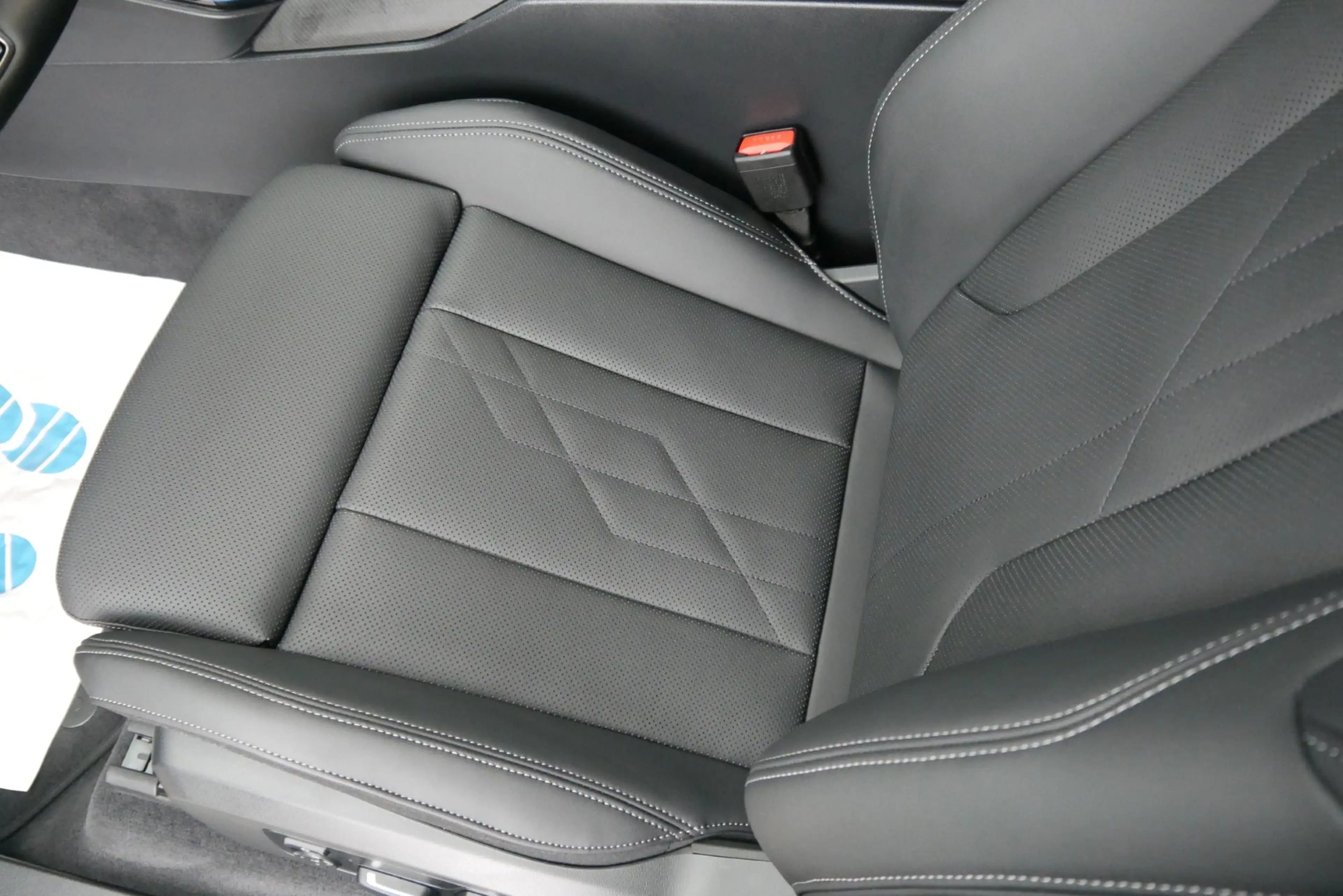 BMW X3 30e xDrive (Reserviert) *M-Paket Pro/Sitzbelüftung/H&K Sound/DA-Prof./Premium Paket* — photo 13